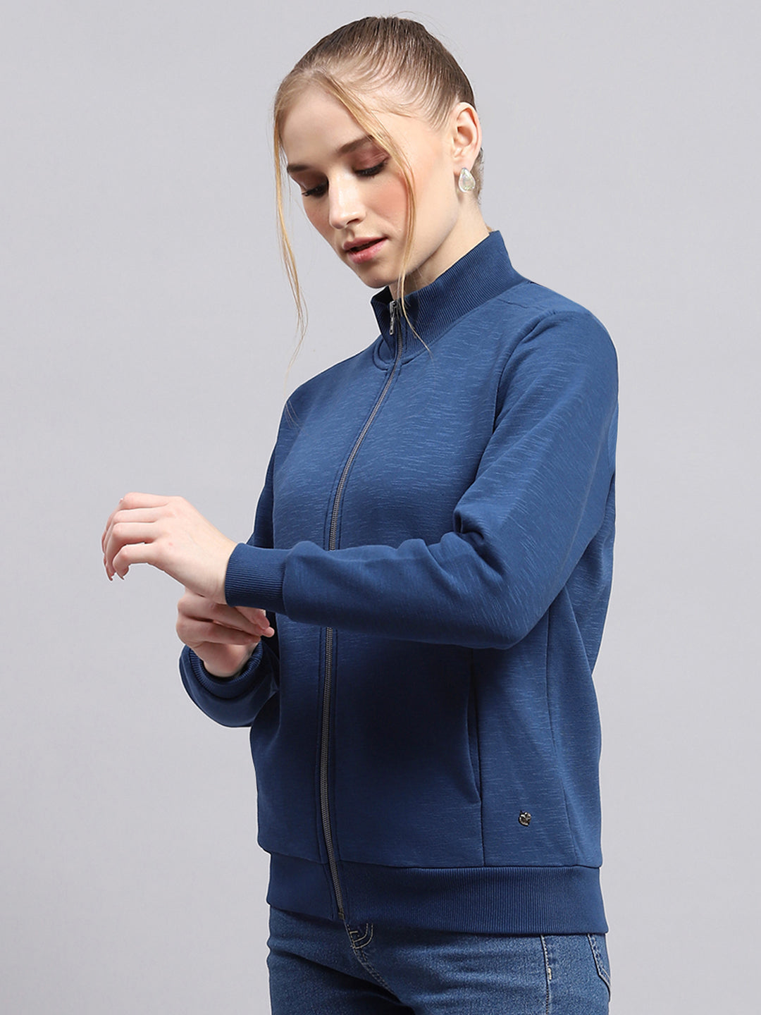 Women Blue Solid Mock Neck Full Sleeve Sweatshirt