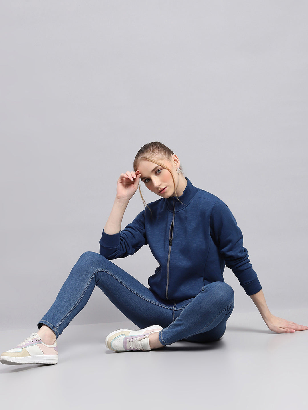 Women Blue Solid Mock Neck Full Sleeve Sweatshirt