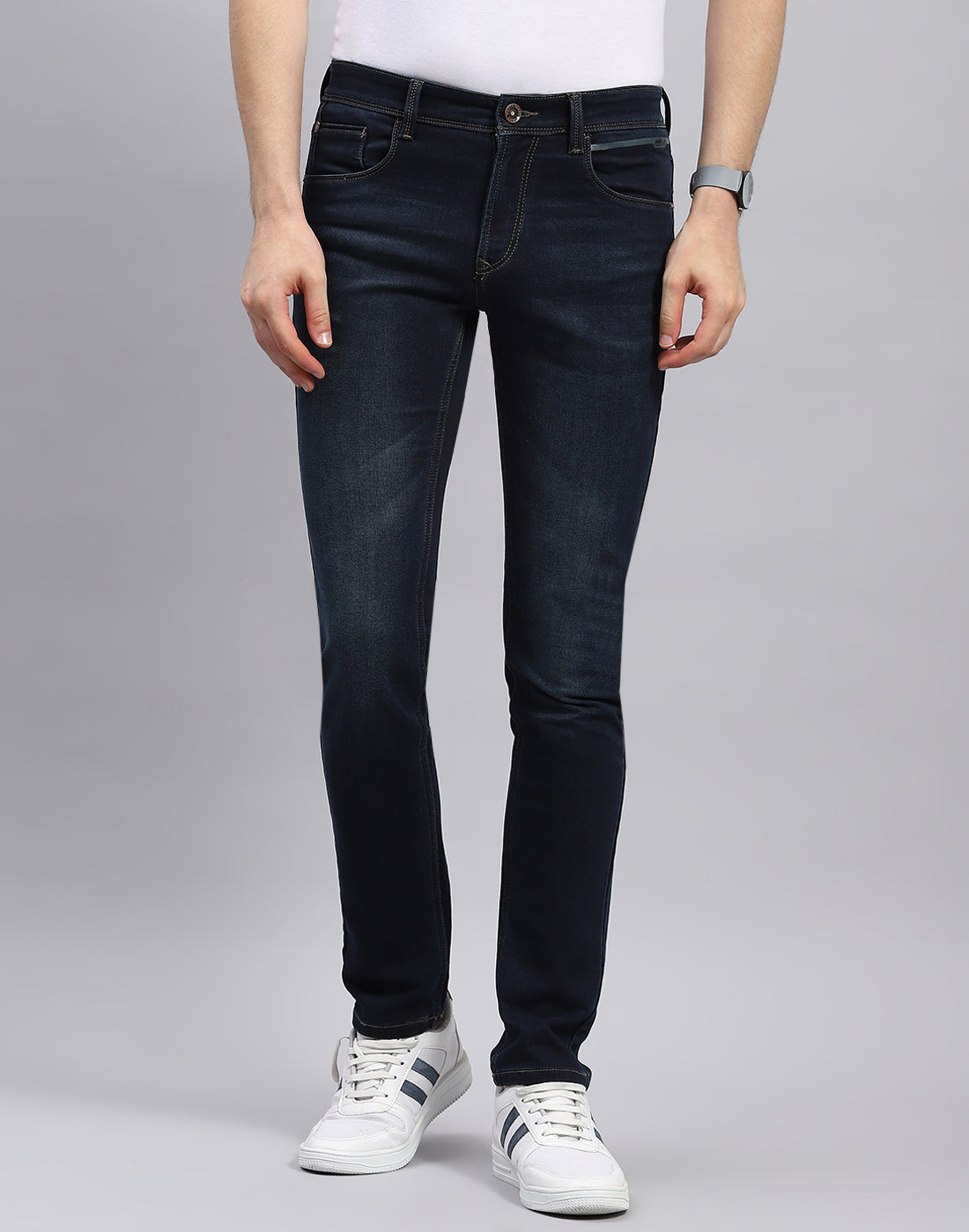 Men Blue Solid Narrow Fit Denim