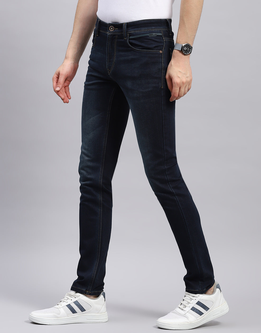 Men Blue Solid Narrow Fit Denim