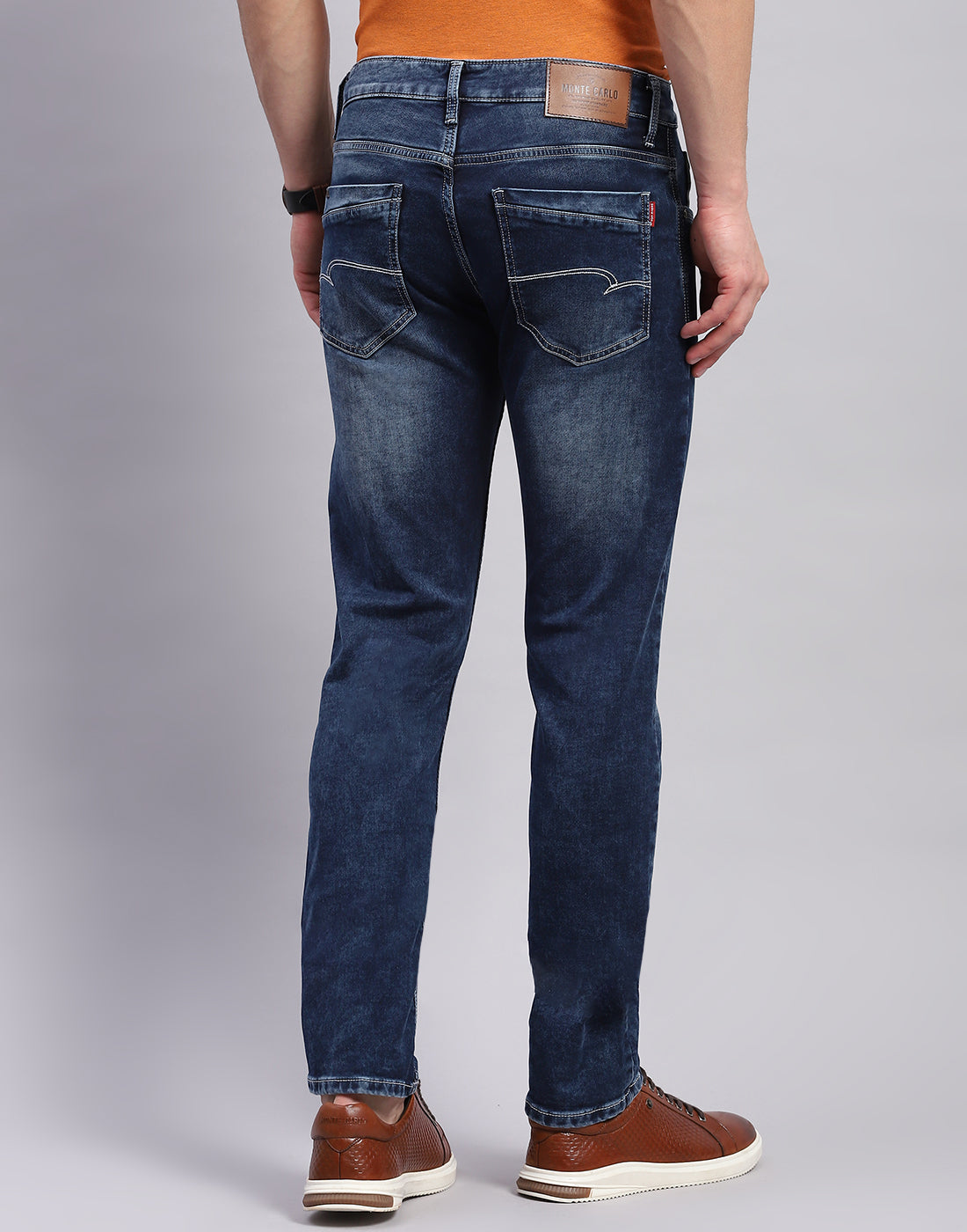 Men Blue Light Wash Narrow Fit Denim