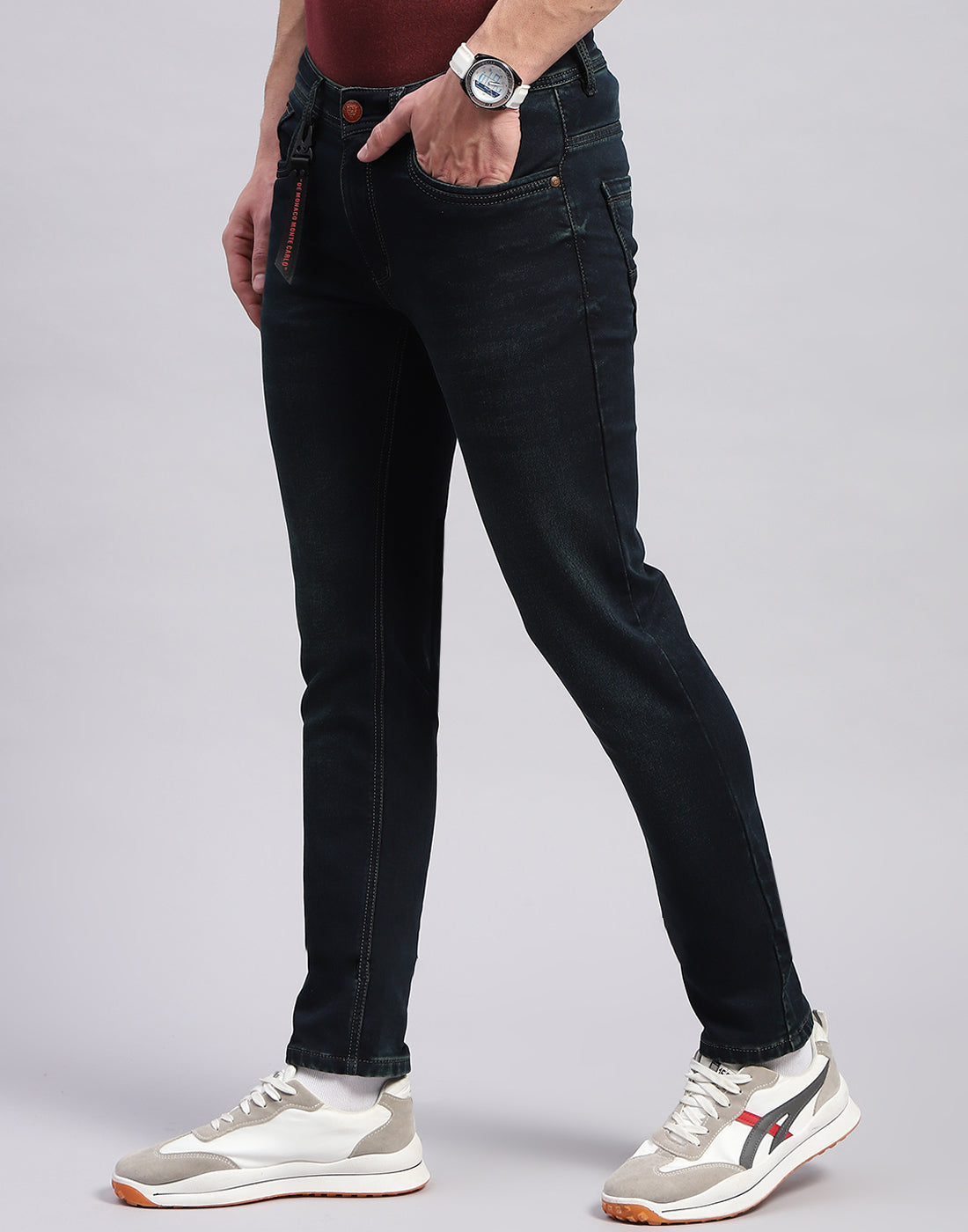 Men Blue Light Wash Narrow Fit Denim