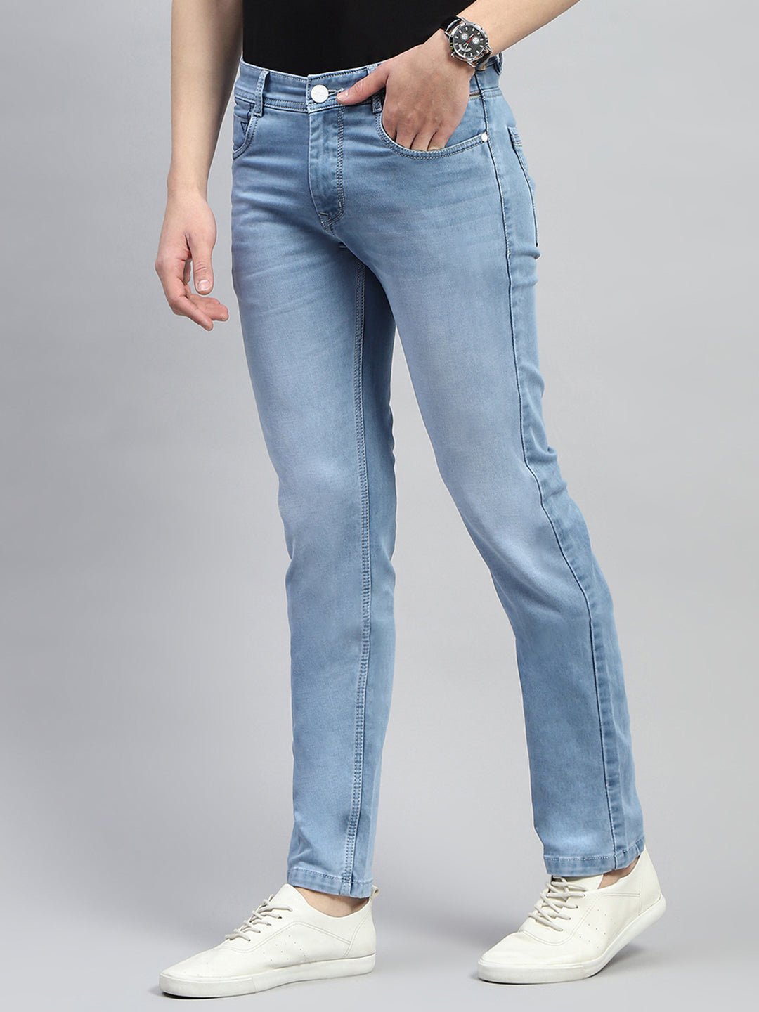 Men Blue Light Wash Narrow Fit Denim