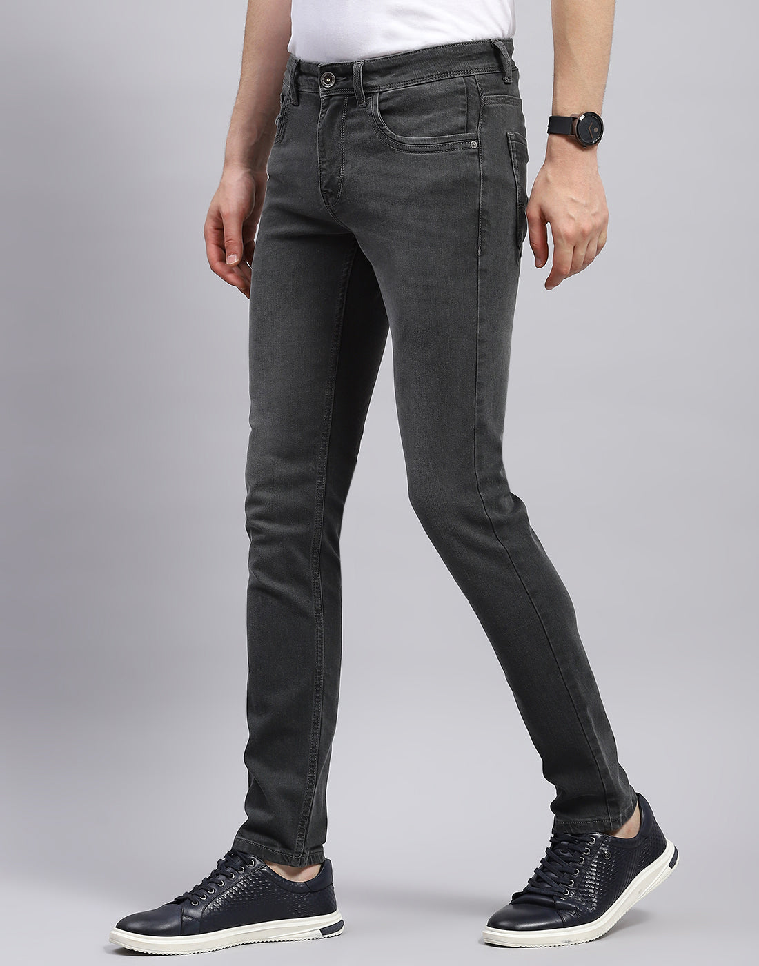 Men Grey Solid Skinny Fit Denim