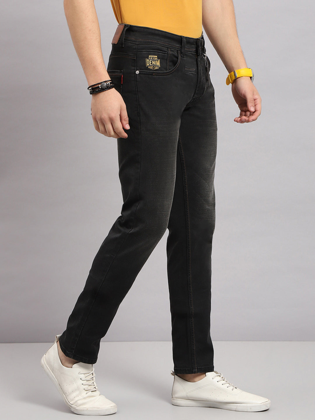 Men Black Solid Narrow Fit Denim