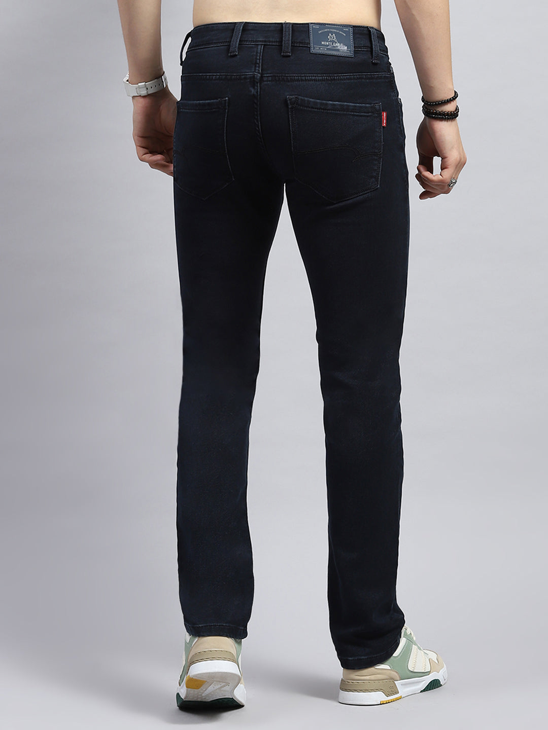 Men Blue Solid Narrow Fit Denim