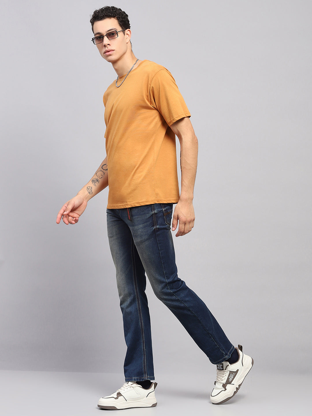 Men Blue Solid Bootcut Denim