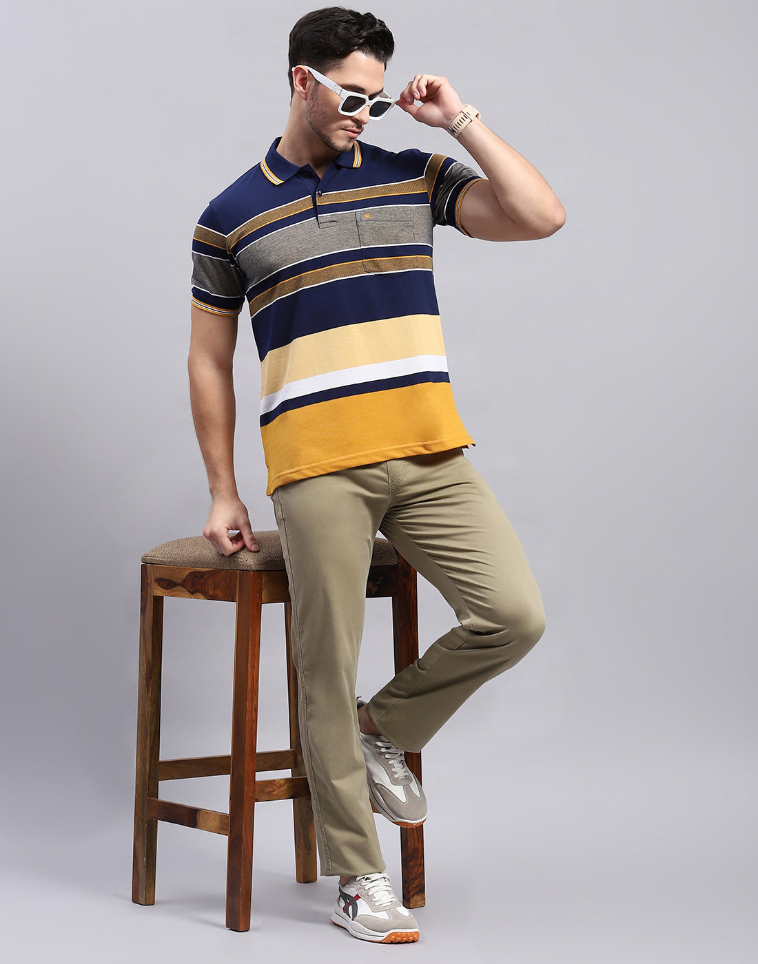 Men Khaki Solid Regular Fit Lower