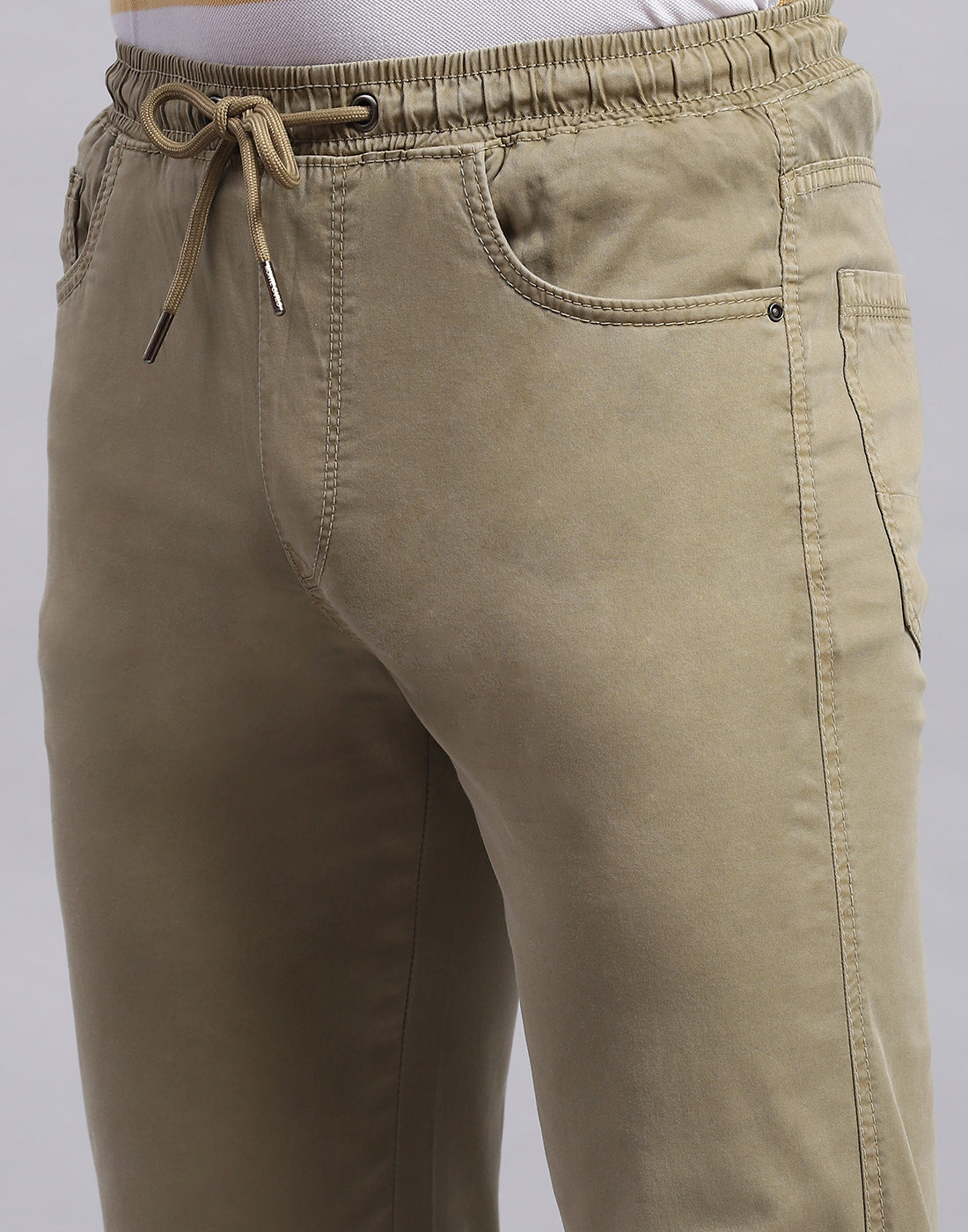 Men Khaki Solid Regular Fit Lower