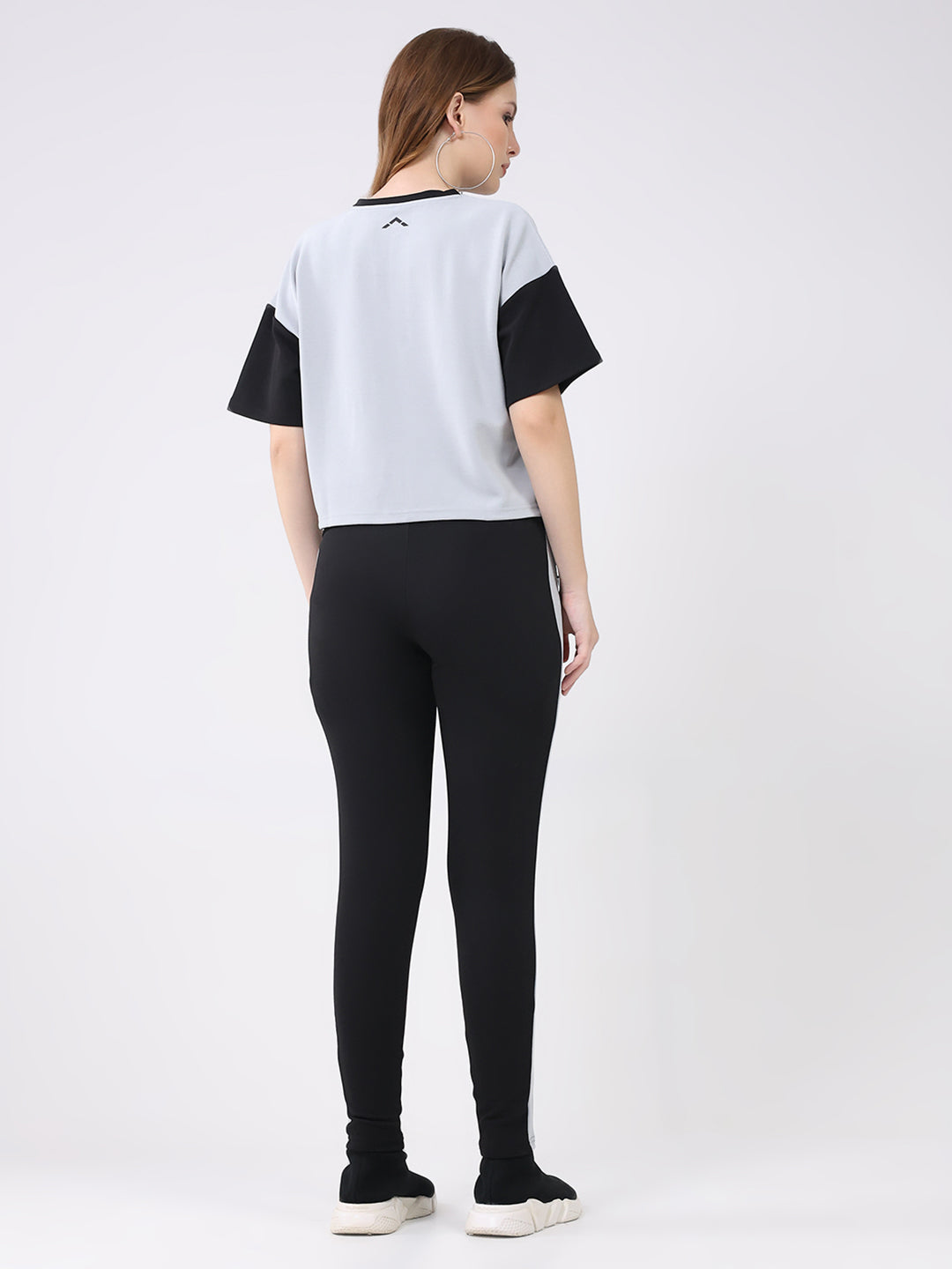 Rock.it Women Black & Grey Solid Round Neck Half Sleeve Cords Set