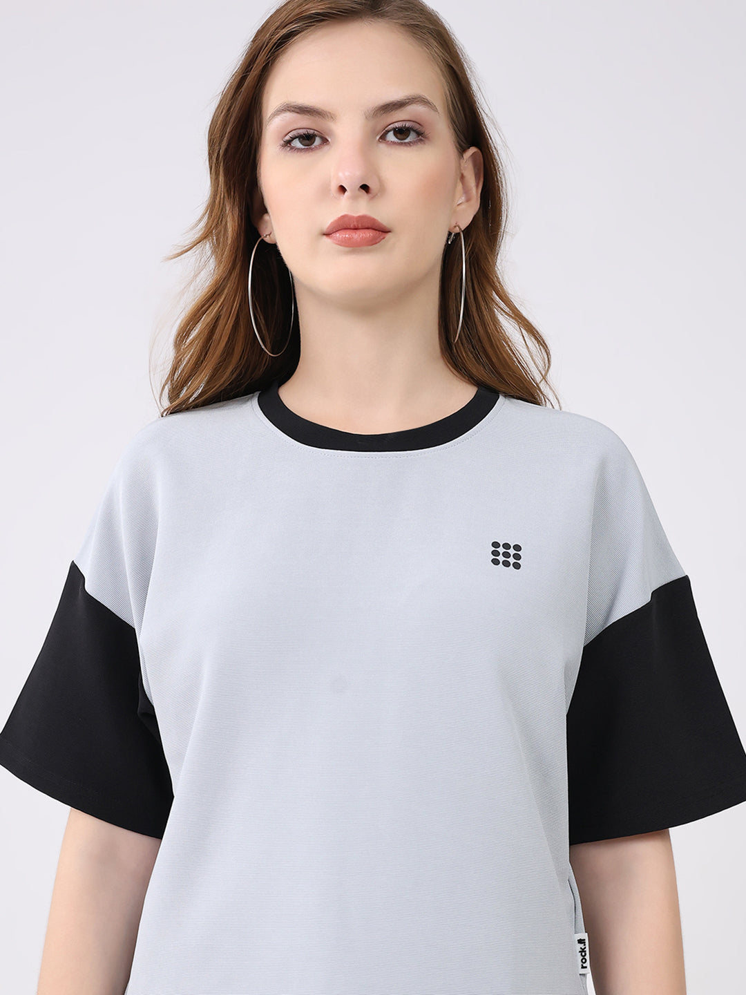 Rock.it Women Black & Grey Solid Round Neck Half Sleeve Cords Set