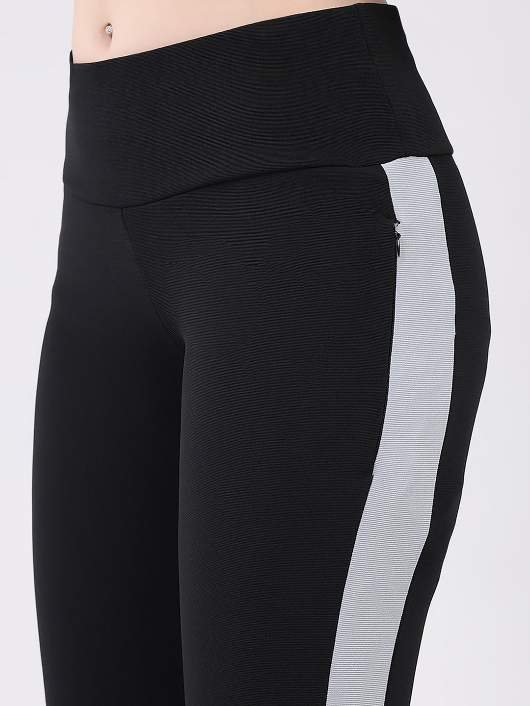 Rock.it Women Black & Grey Solid Round Neck Half Sleeve Cords Set