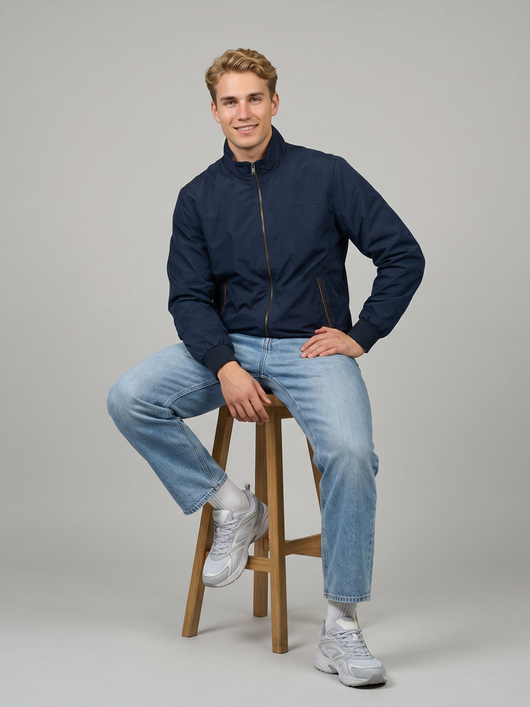 Men Navy Blue Solid Collar Full Sleeve Bomber Jacket