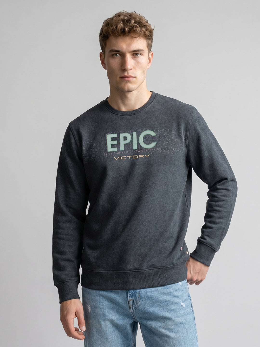 Men Grey Solid Round Neck Full Sleeve T-Shirt