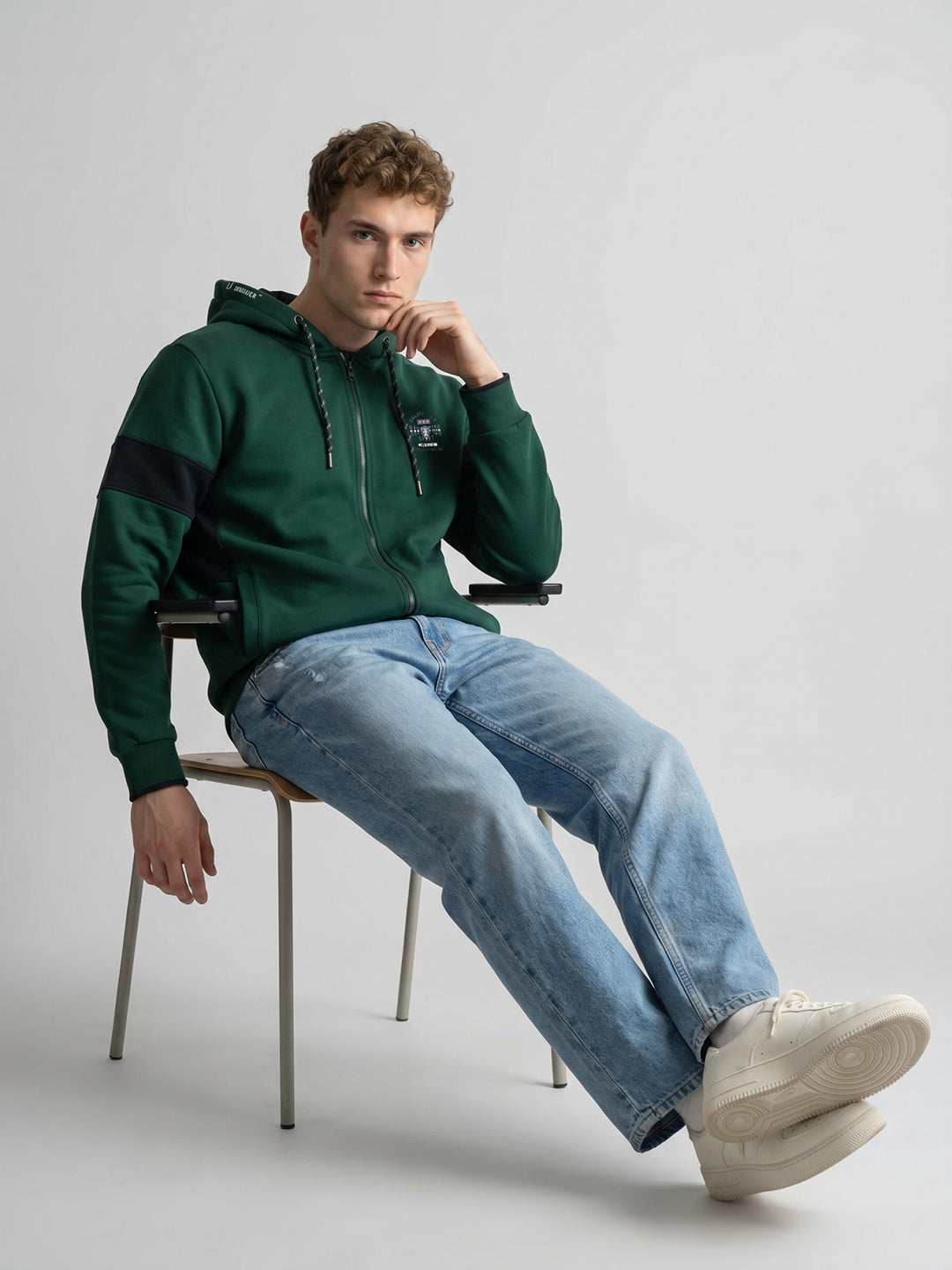 Men Bottle Green Solid Hooded Full Sleeve Sweatshirt