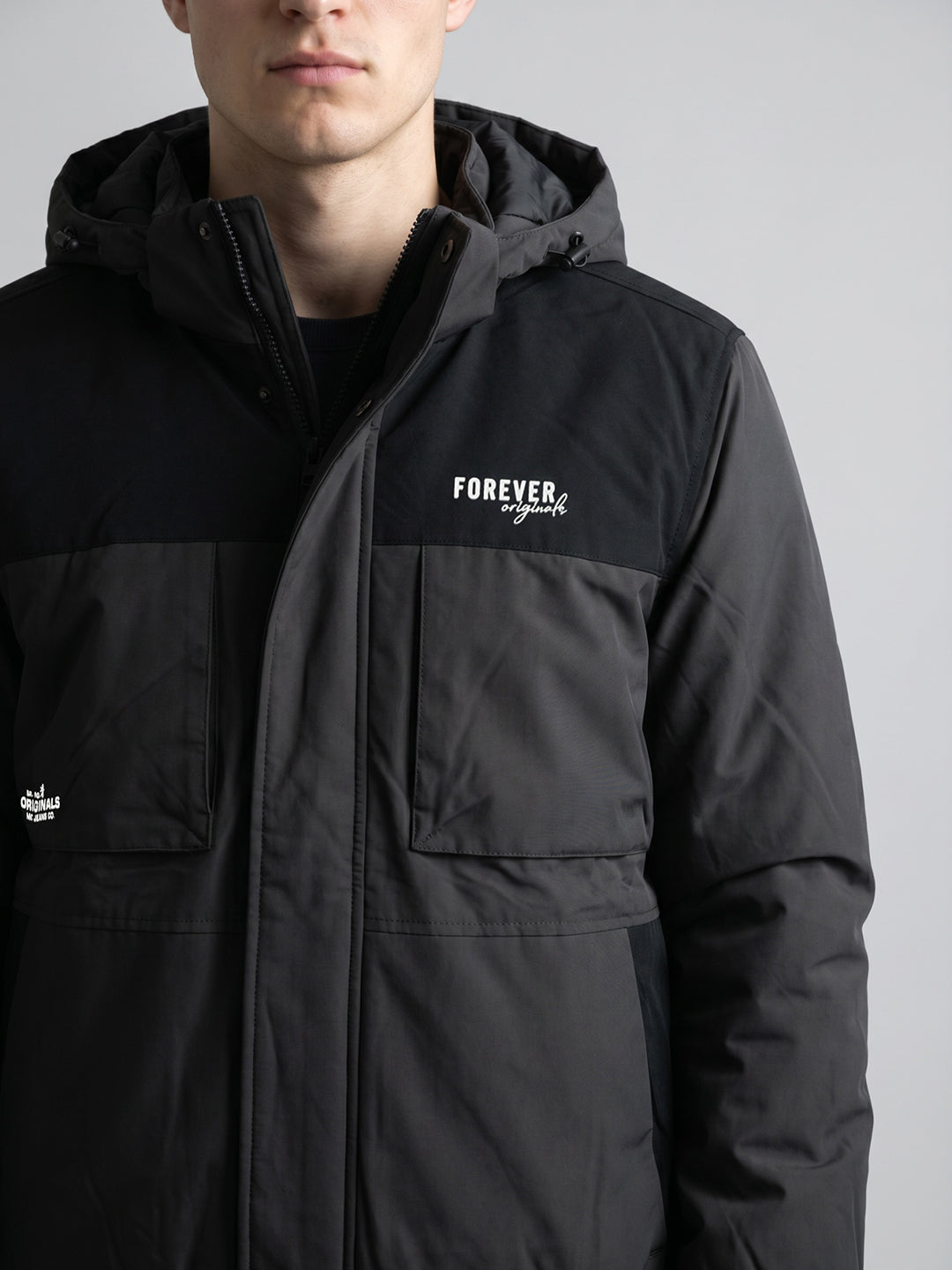 Men Grey Solid Detachable Hood Full Sleeve Parka Jacket