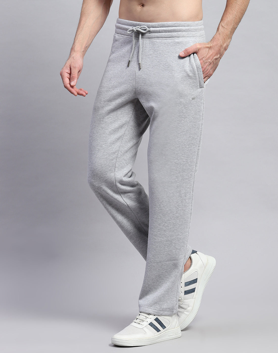 Men Grey Solid Band Collar Full Sleeve Winter Tracksuit