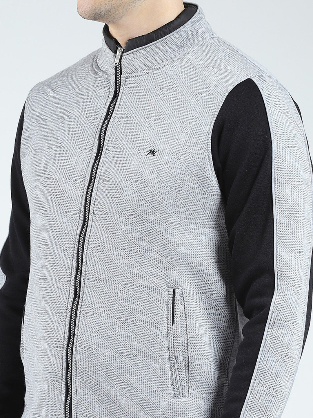 Men Black & Grey Solid Mock Neck Full Sleeve Winter Tracksuit