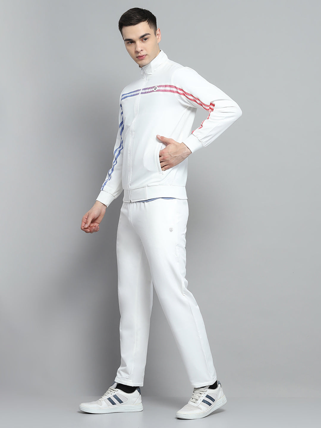 Men White Solid Mock Neck Full Sleeve Winter Tracksuit