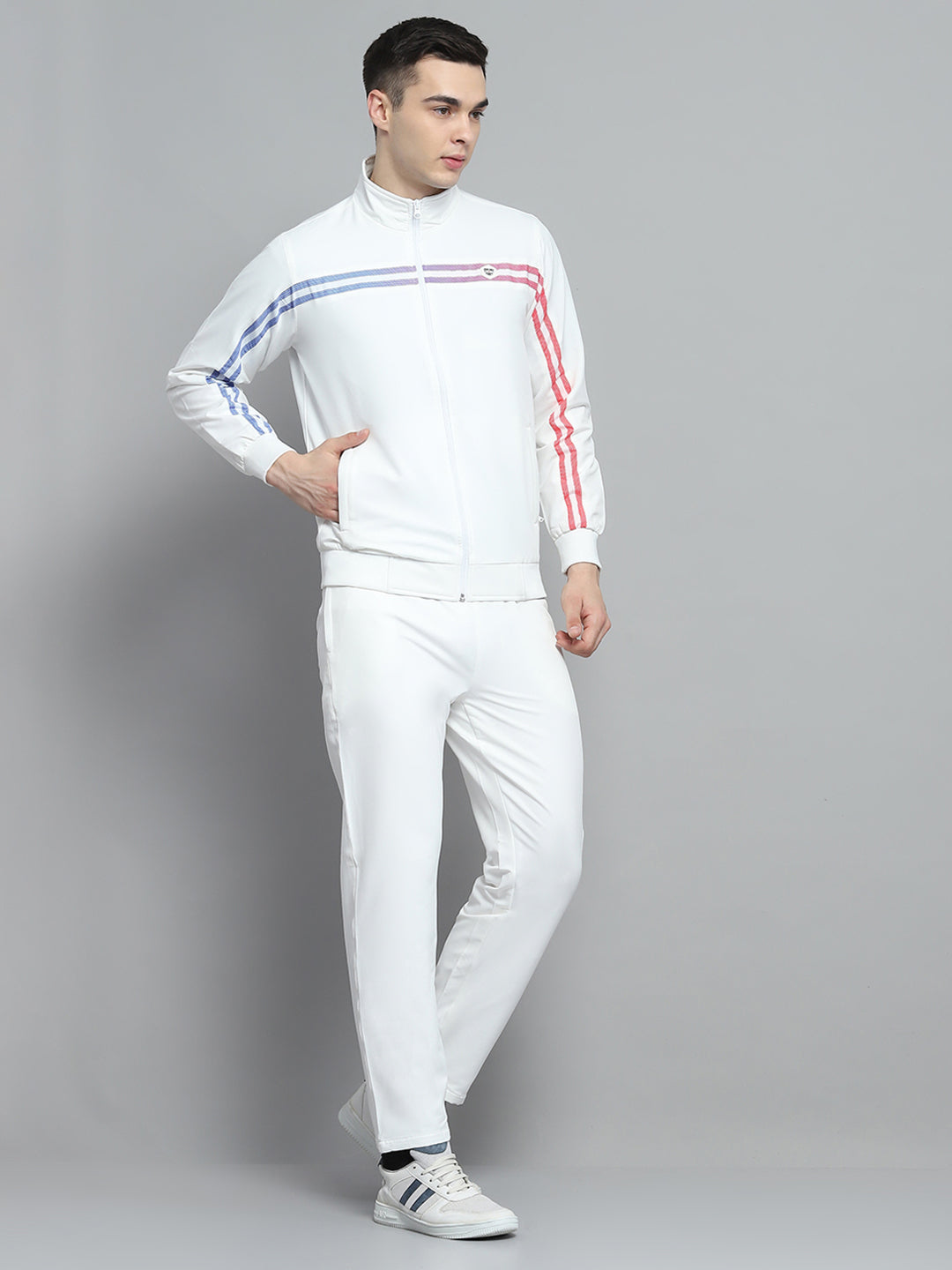 Men White Solid Mock Neck Full Sleeve Winter Tracksuit