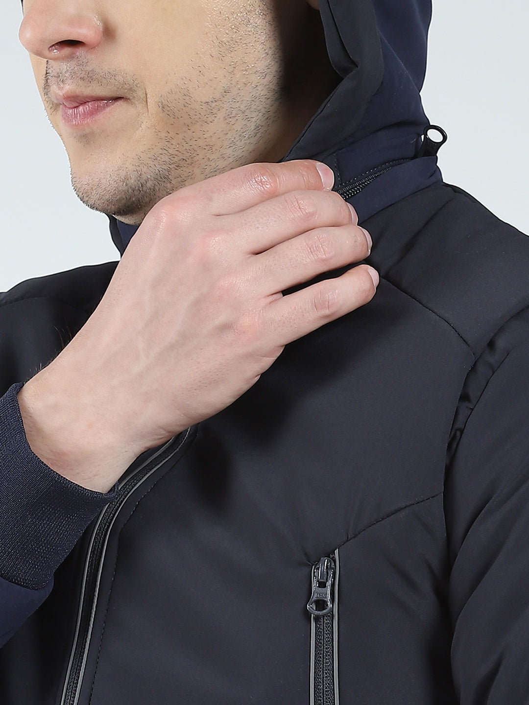 Men Black Solid Hooded Full Sleeve Jacket