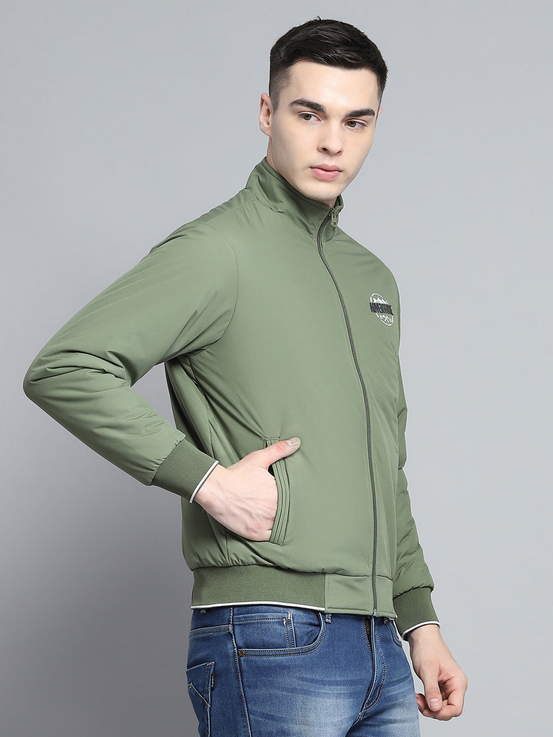 Men Green Solid Mock Neck Full Sleeve Jacket