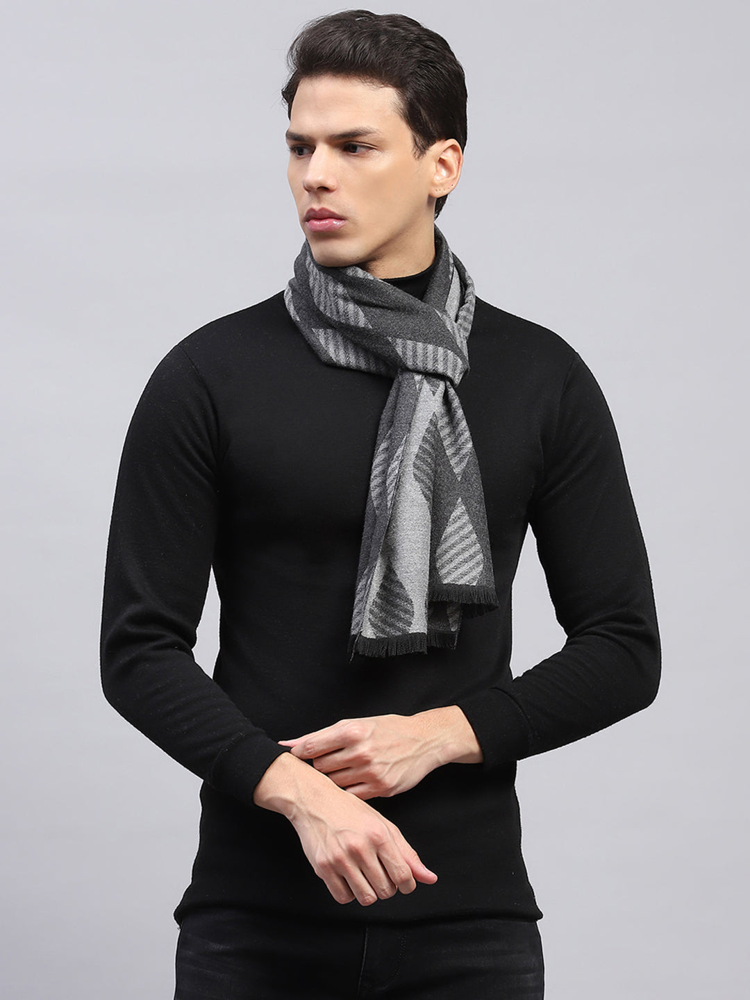 Men Grey Self Design Muffler