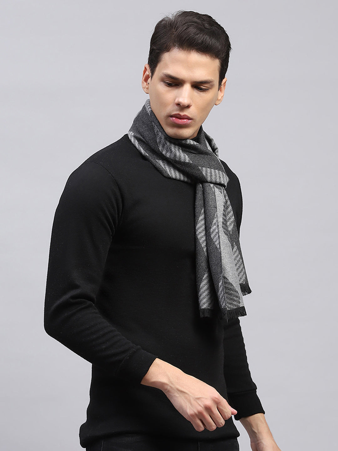 Men Grey Self Design Muffler
