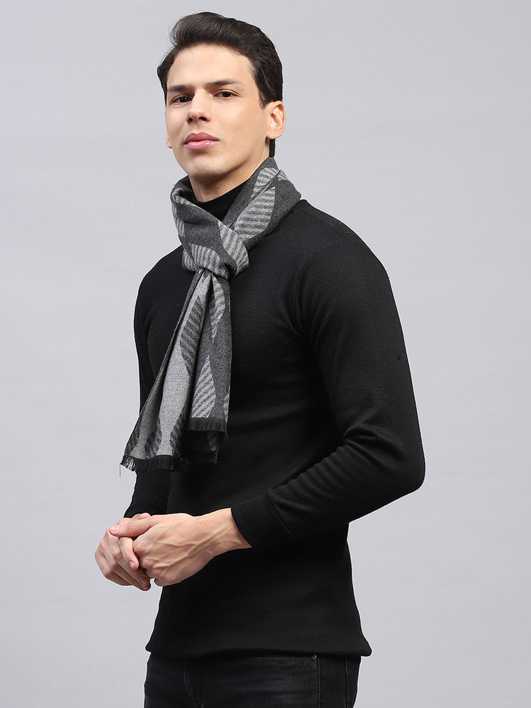 Men Grey Self Design Muffler