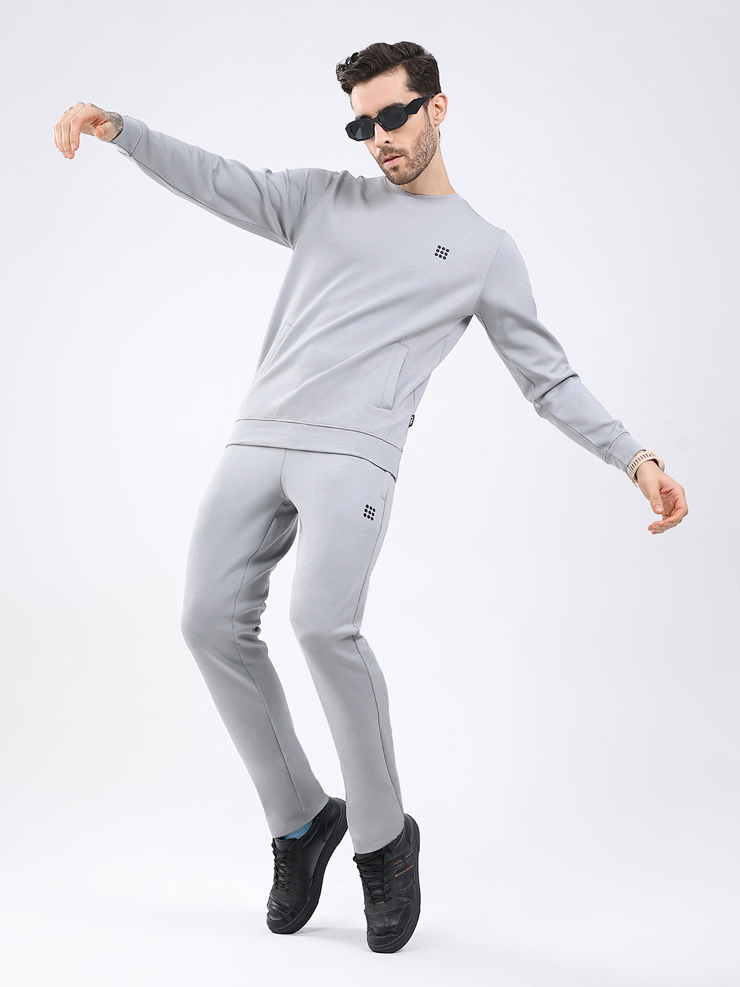 Rock.it Men Grey Solid Round Neck Full Sleeve Winter Tracksuit