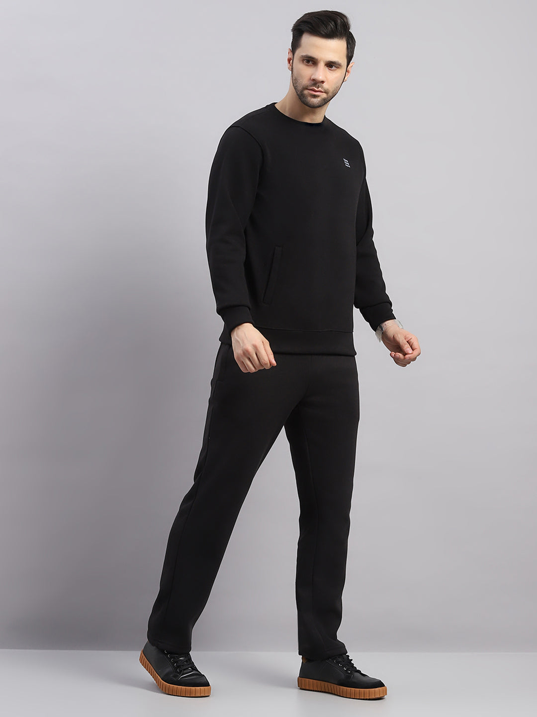 Rock.it Men Black Solid Round Neck Full Sleeve Winter Tracksuit