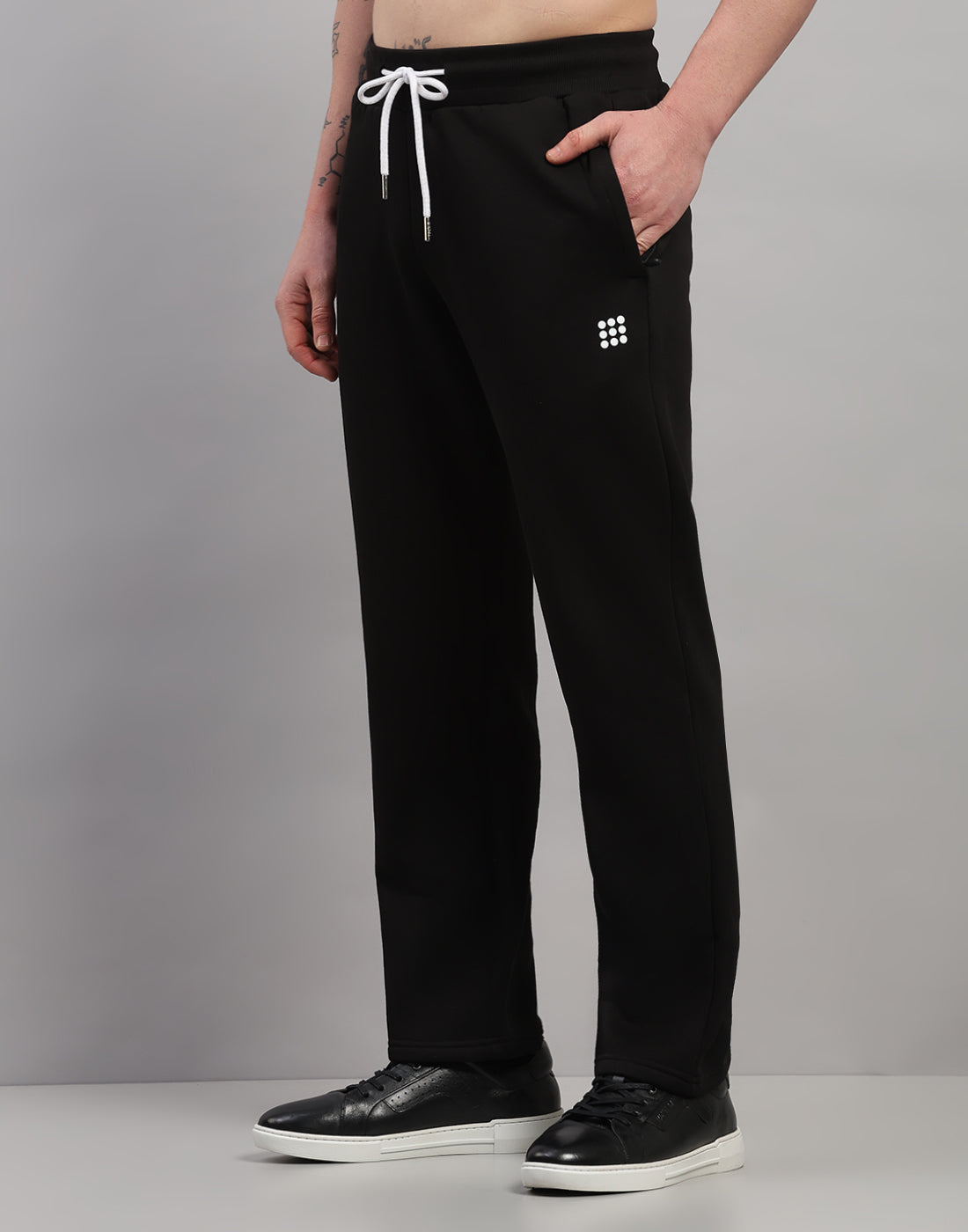 Rock.it Men Black Solid Regular Fit Winter Lower