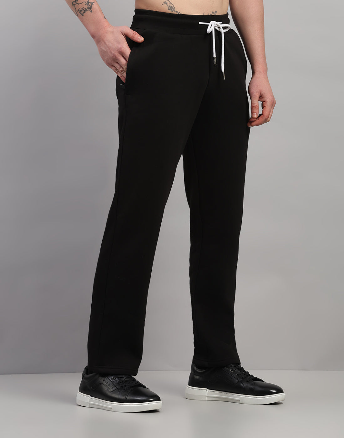 Rock.it Men Black Solid Regular Fit Winter Lower