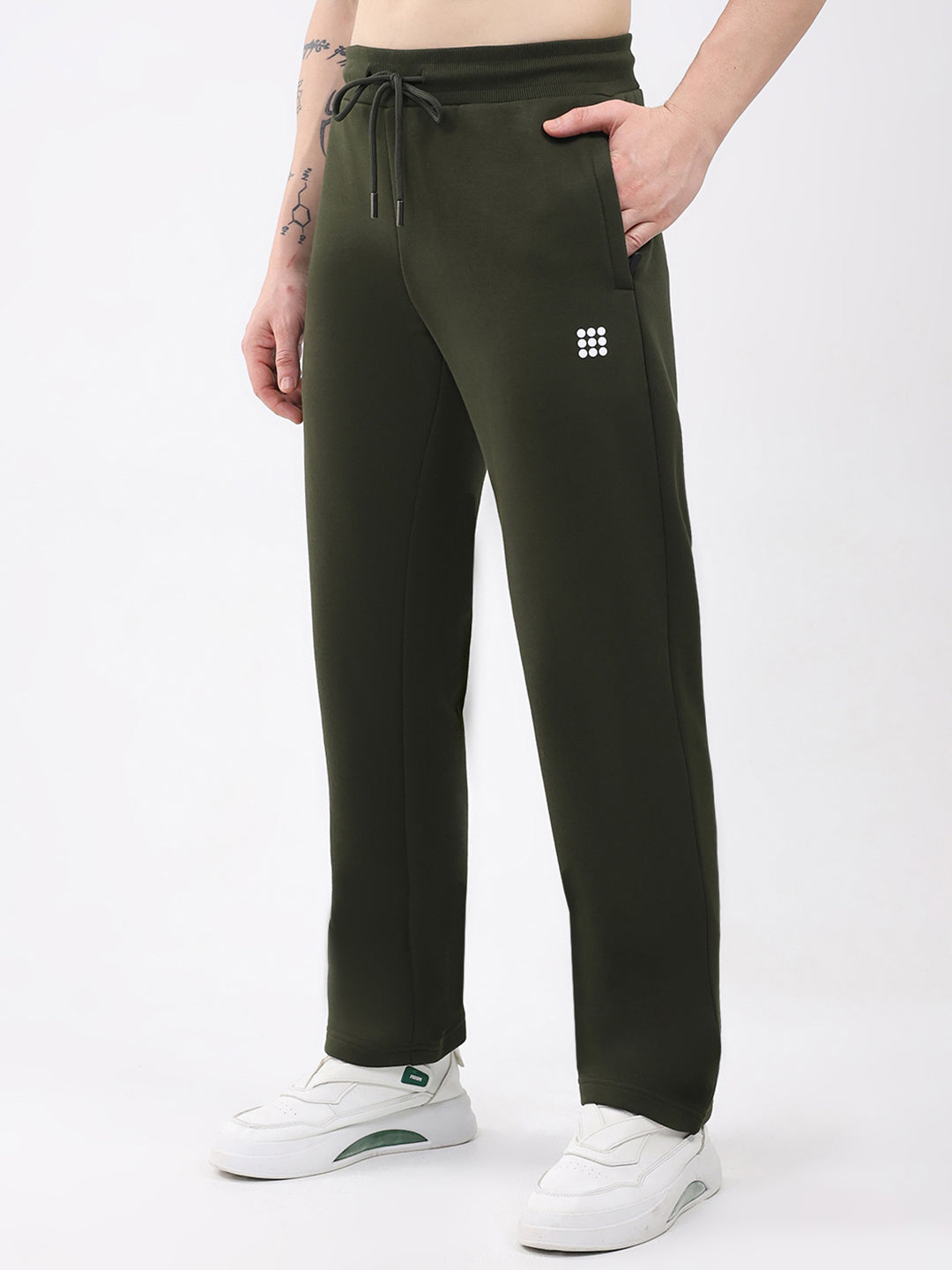 Rock.it Men Olive Solid Round Neck Sleeveless Winter Tracksuit