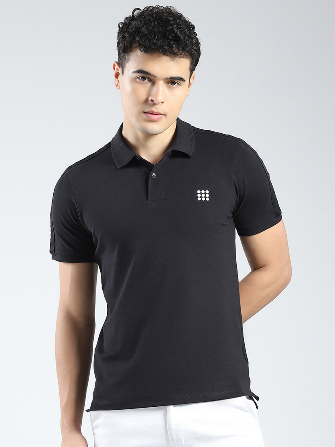 Rock.it Men Black Solid Collar Half Sleeve T-Shirt