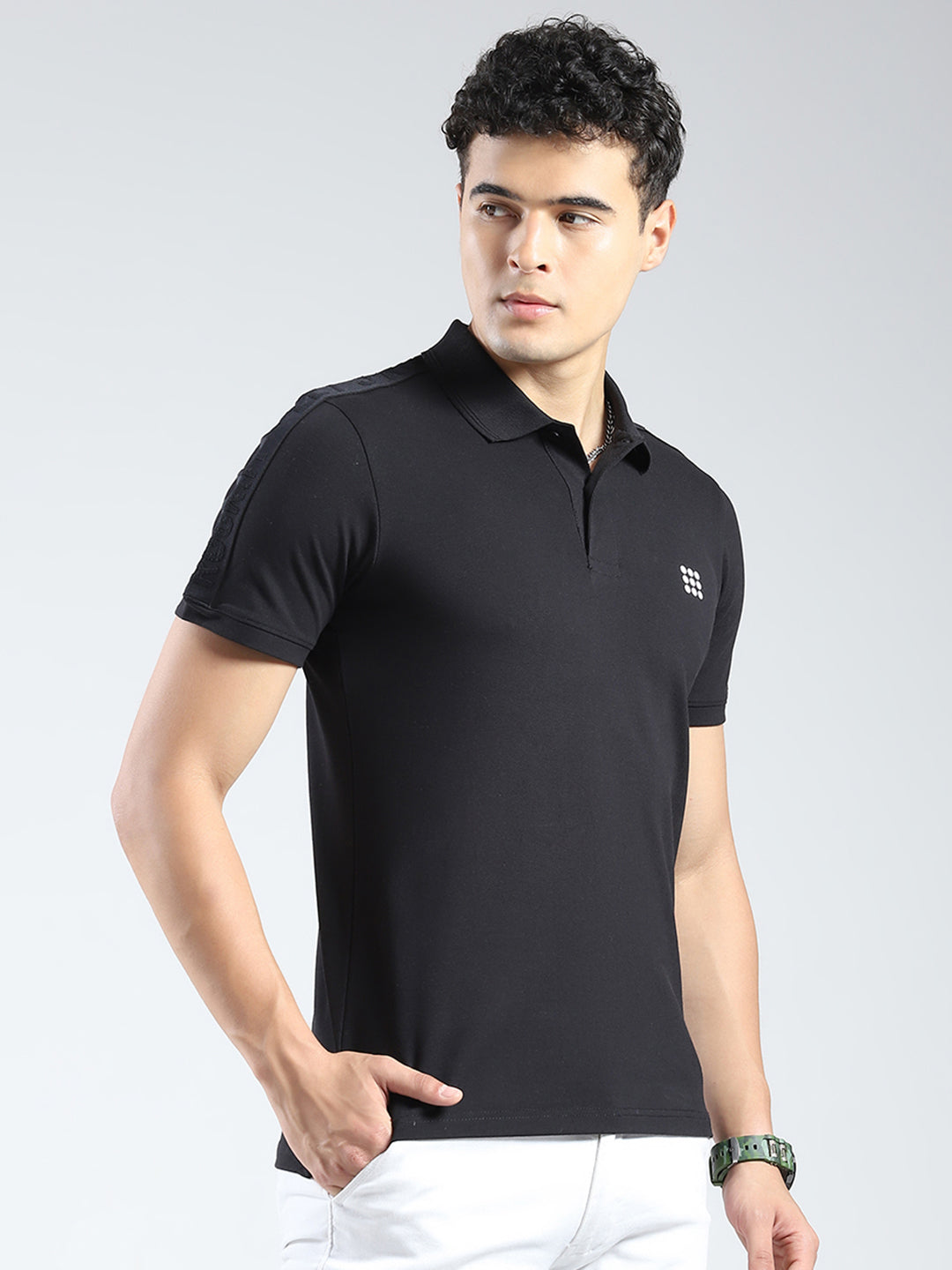 Rock.it Men Black Solid Collar Half Sleeve T-Shirt