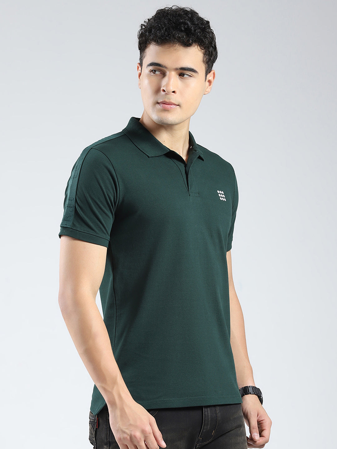 Rock.it Men Green Solid Collar Half Sleeve T-Shirt