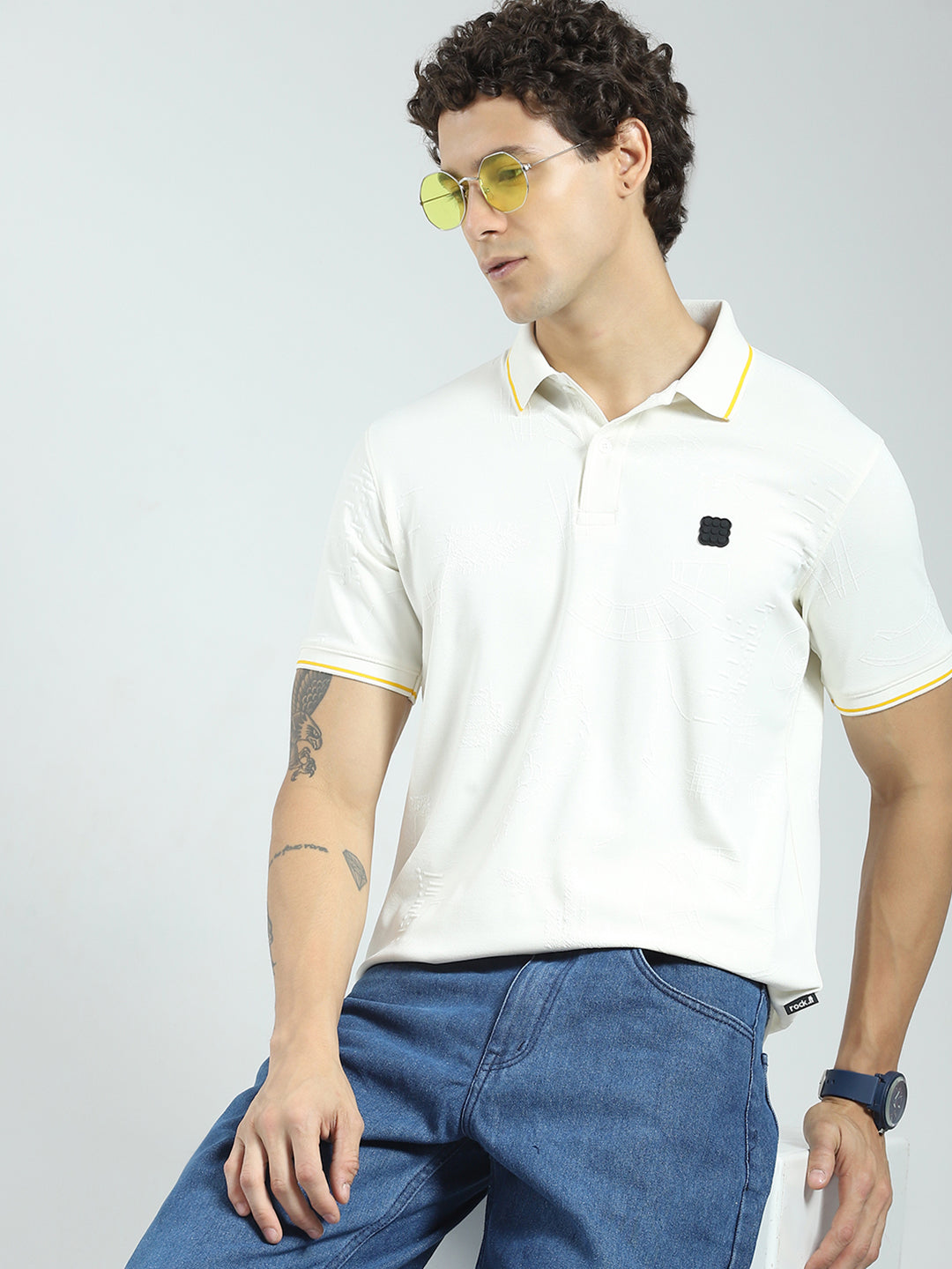 Rock.it Men Off White Solid Collar Half Sleeve T-Shirt