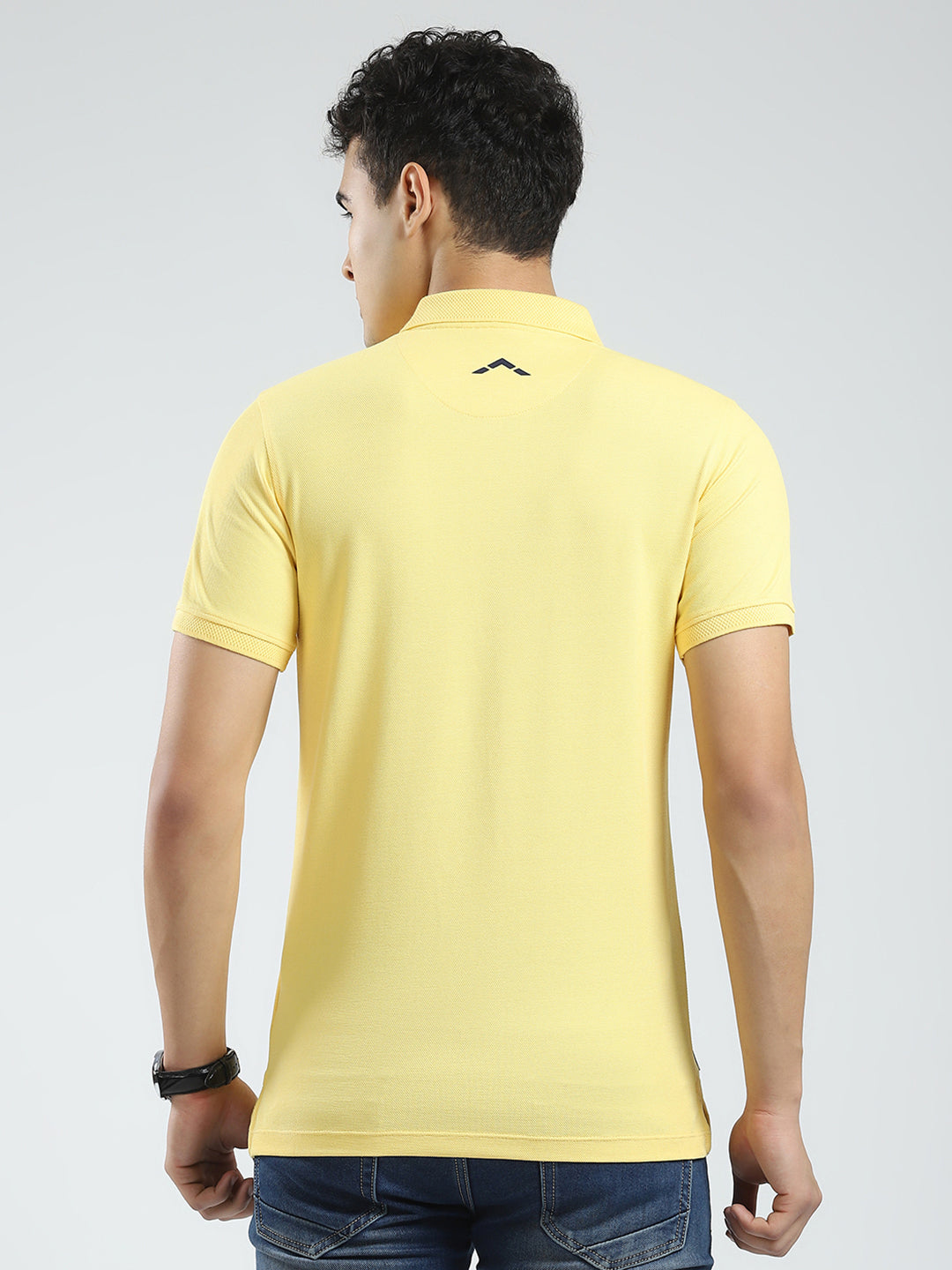 Rock.it Men Yellow Solid Collar Half Sleeve T-Shirt