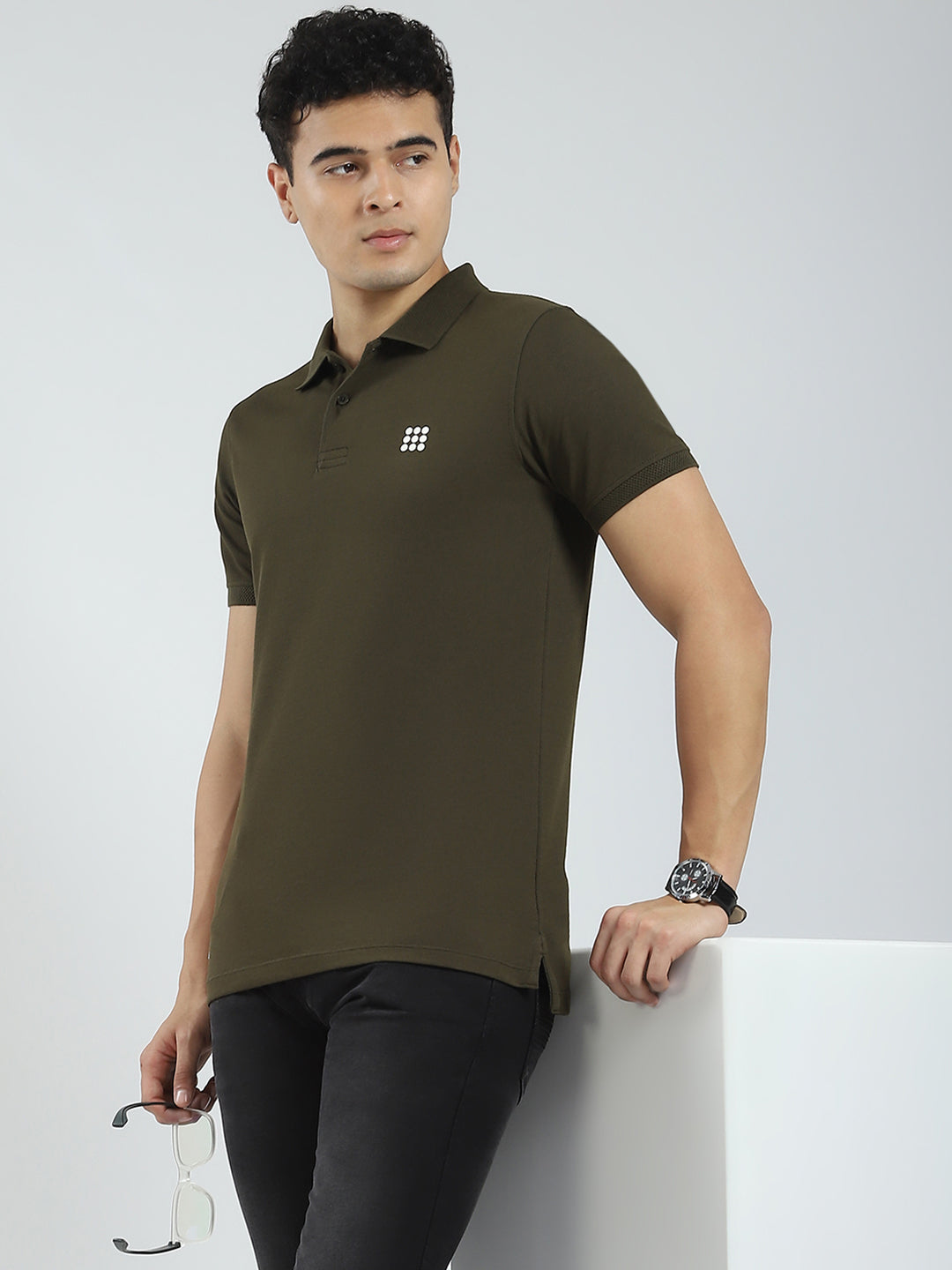 Rock.it Men Olive Solid Collar Half Sleeve T-Shirt