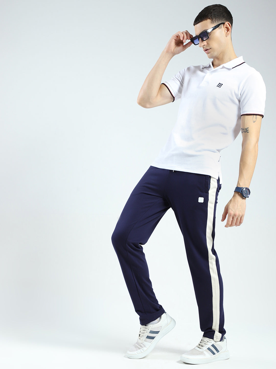 Rock.it Men White Self Design Collar Half Sleeve T-Shirt