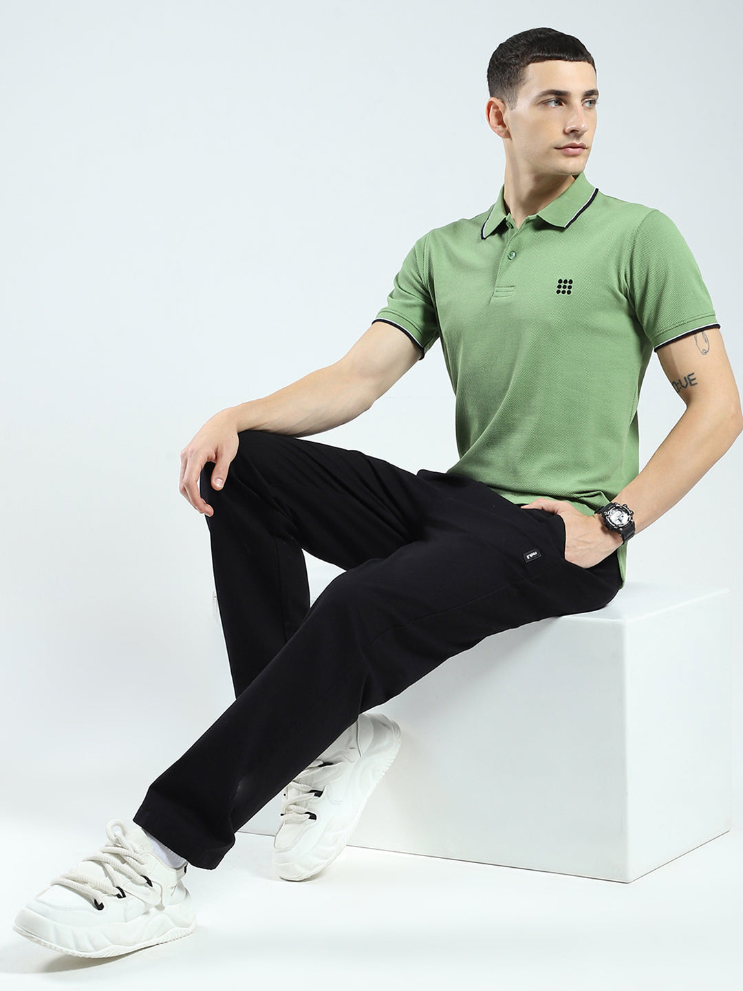 Rock.it Men Green Self Design Collar Half Sleeve T-Shirt