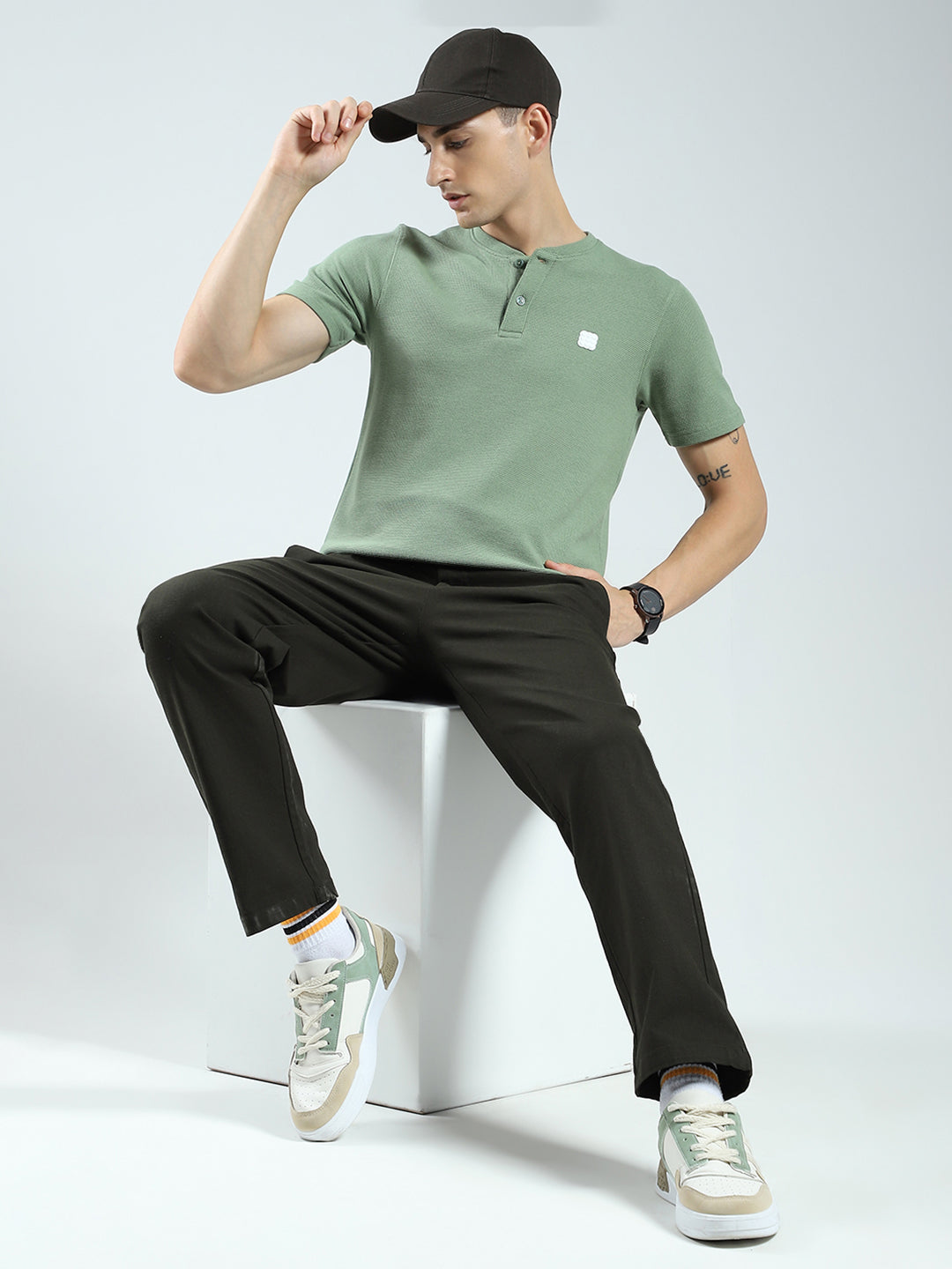 Rock.it Men Green Solid Round Neck Half Sleeve T-Shirt