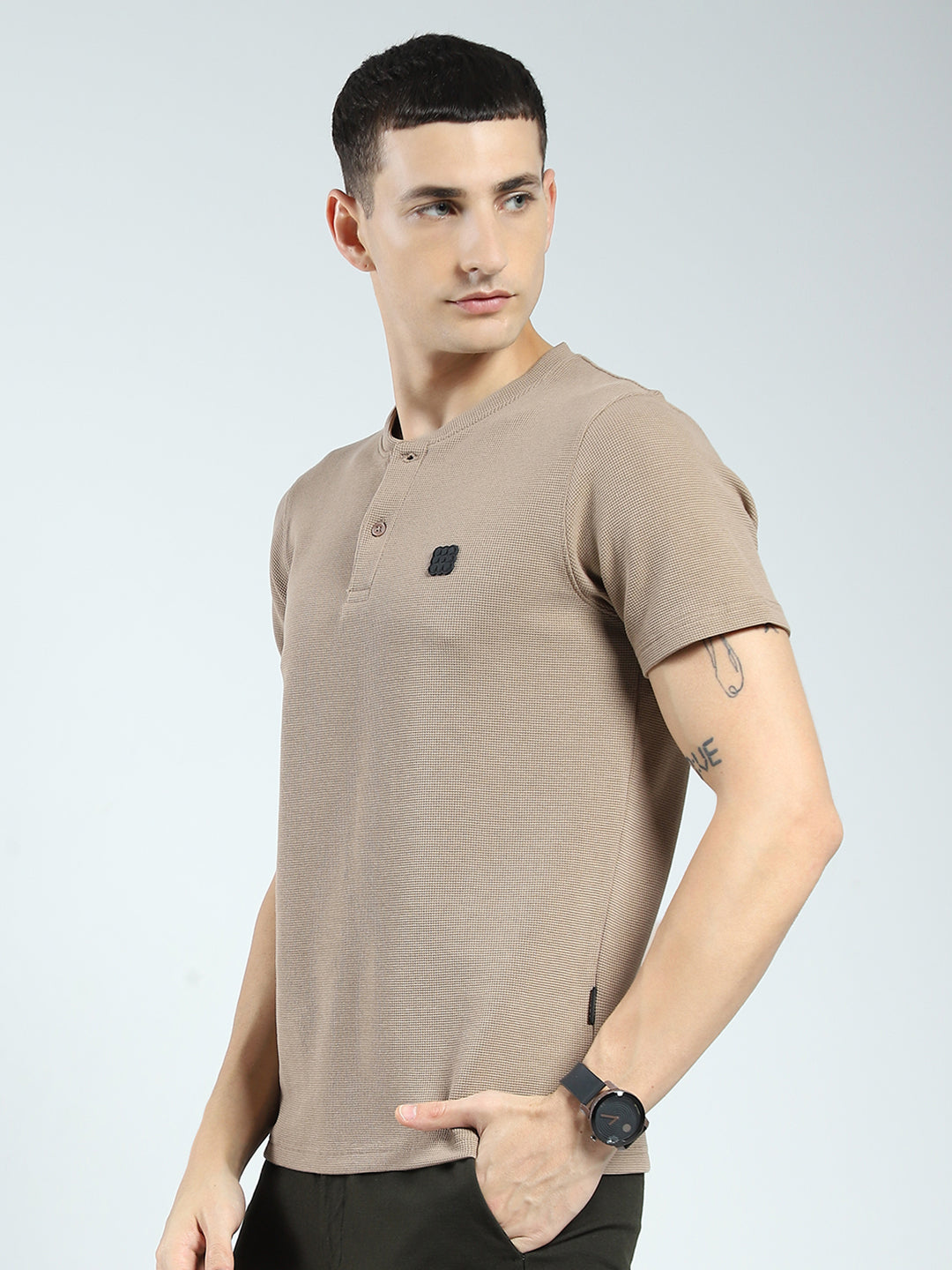 Rock.it Men Beige Solid Round Neck Half Sleeve T-Shirt