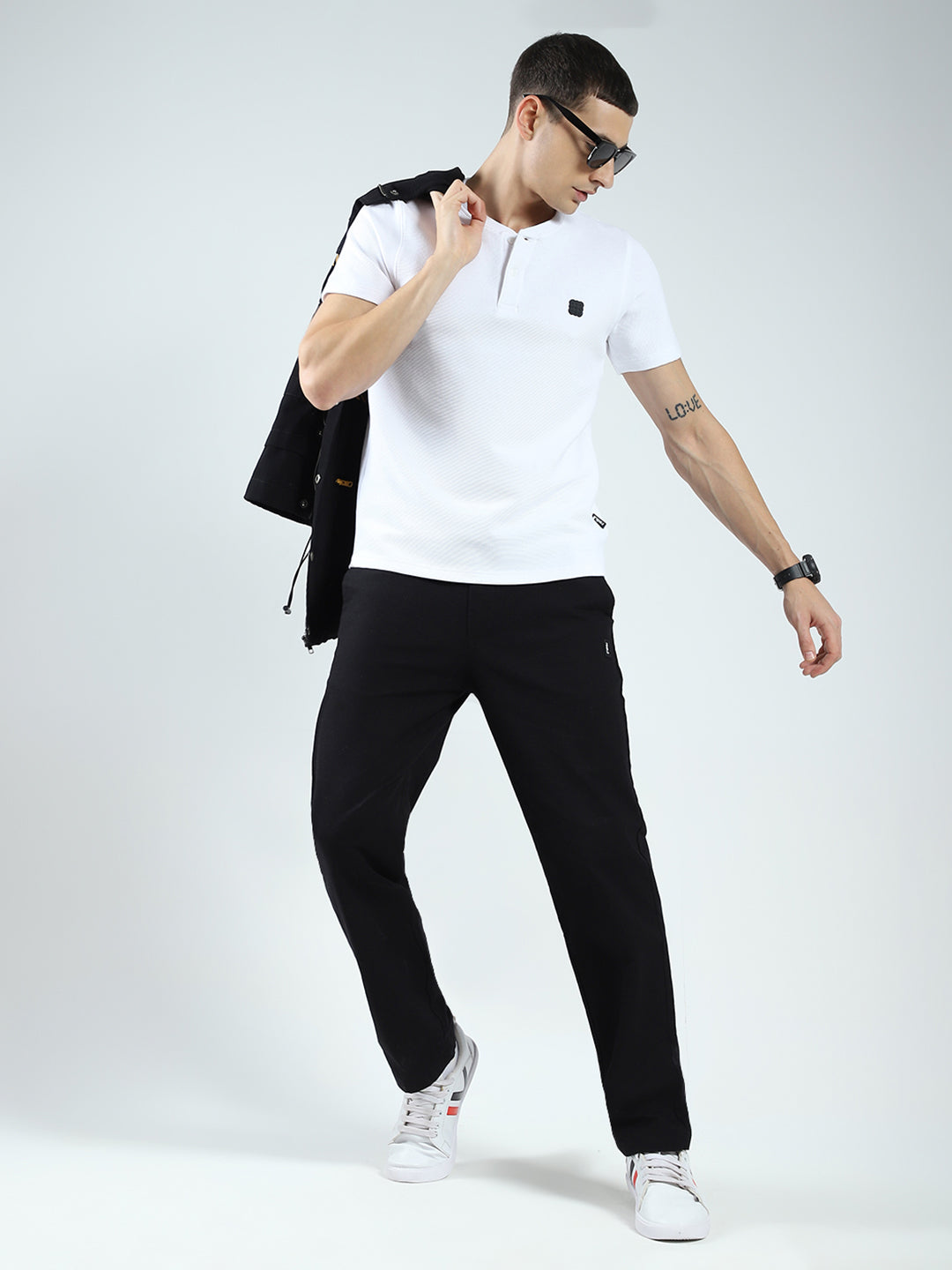 Rock.it Men White Solid Round Neck Half Sleeve T-Shirt