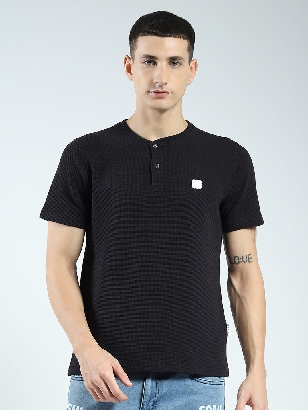 Rock.it Men Black Solid Round Neck Half Sleeve T-Shirt