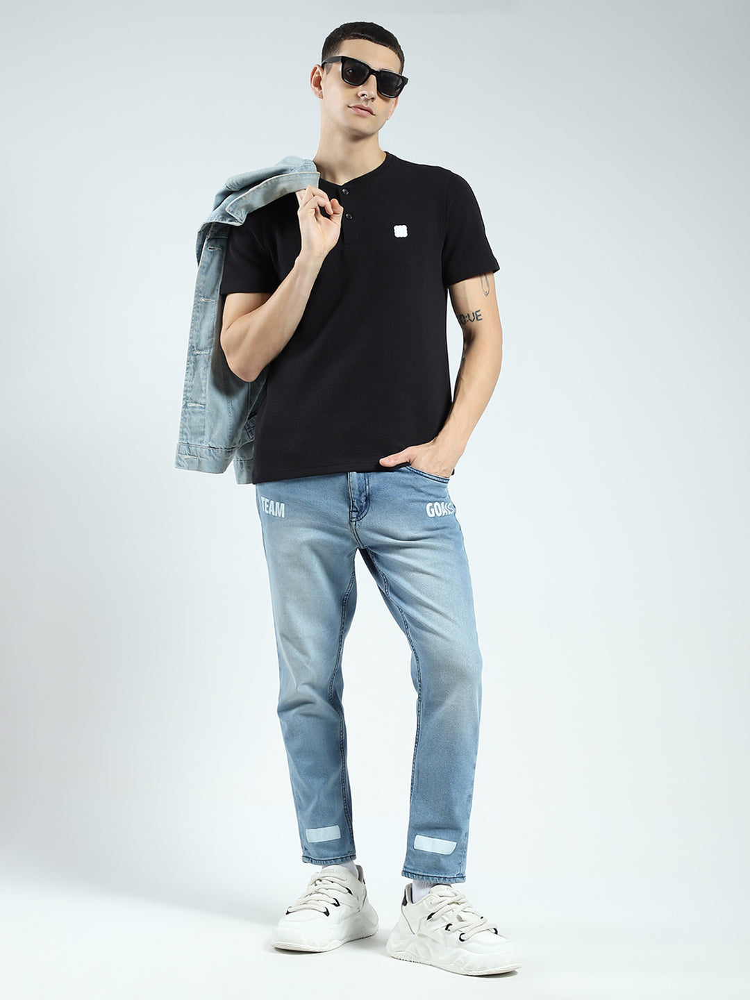Rock.it Men Black Solid Round Neck Half Sleeve T-Shirt