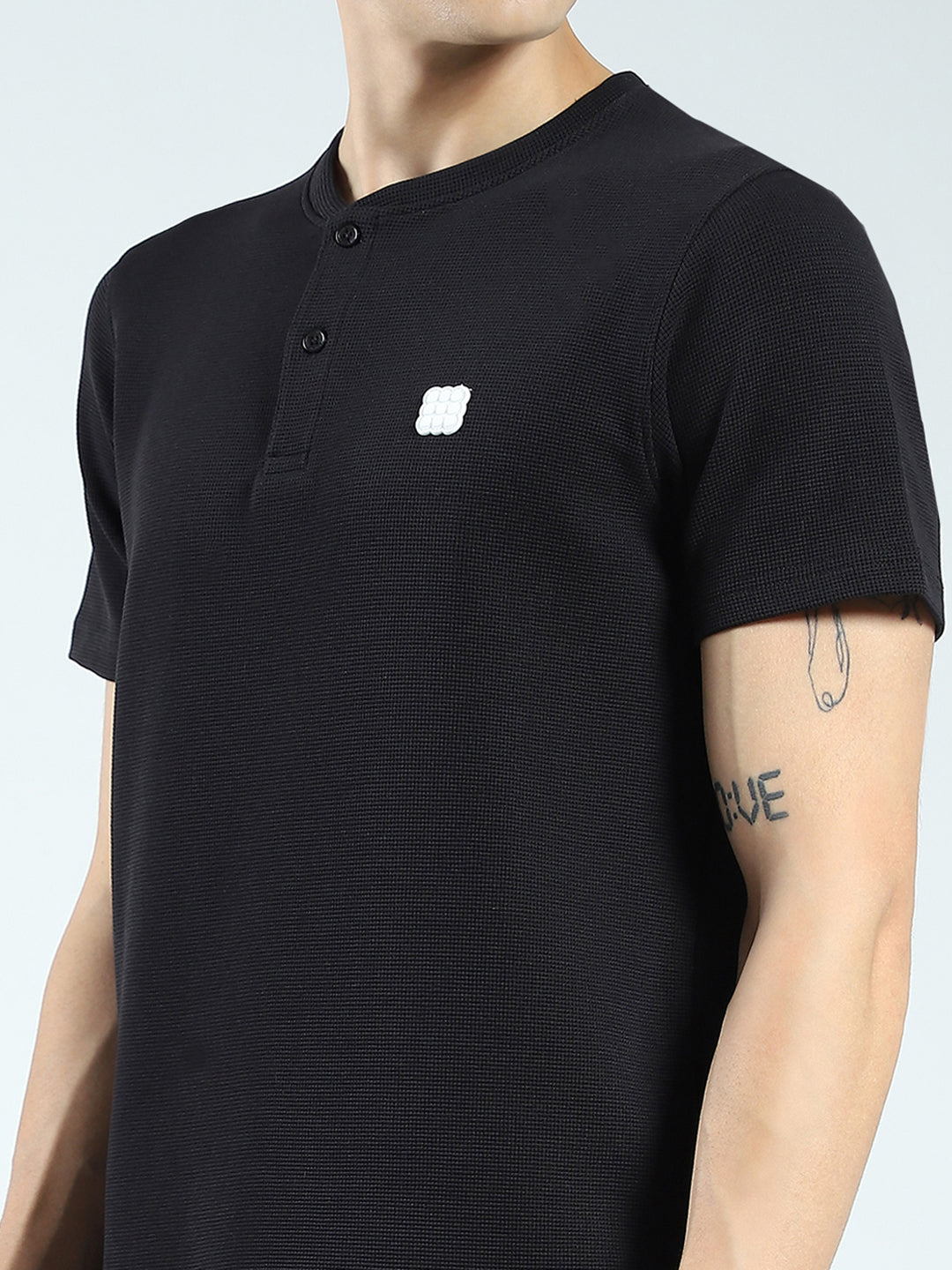 Rock.it Men Black Solid Round Neck Half Sleeve T-Shirt