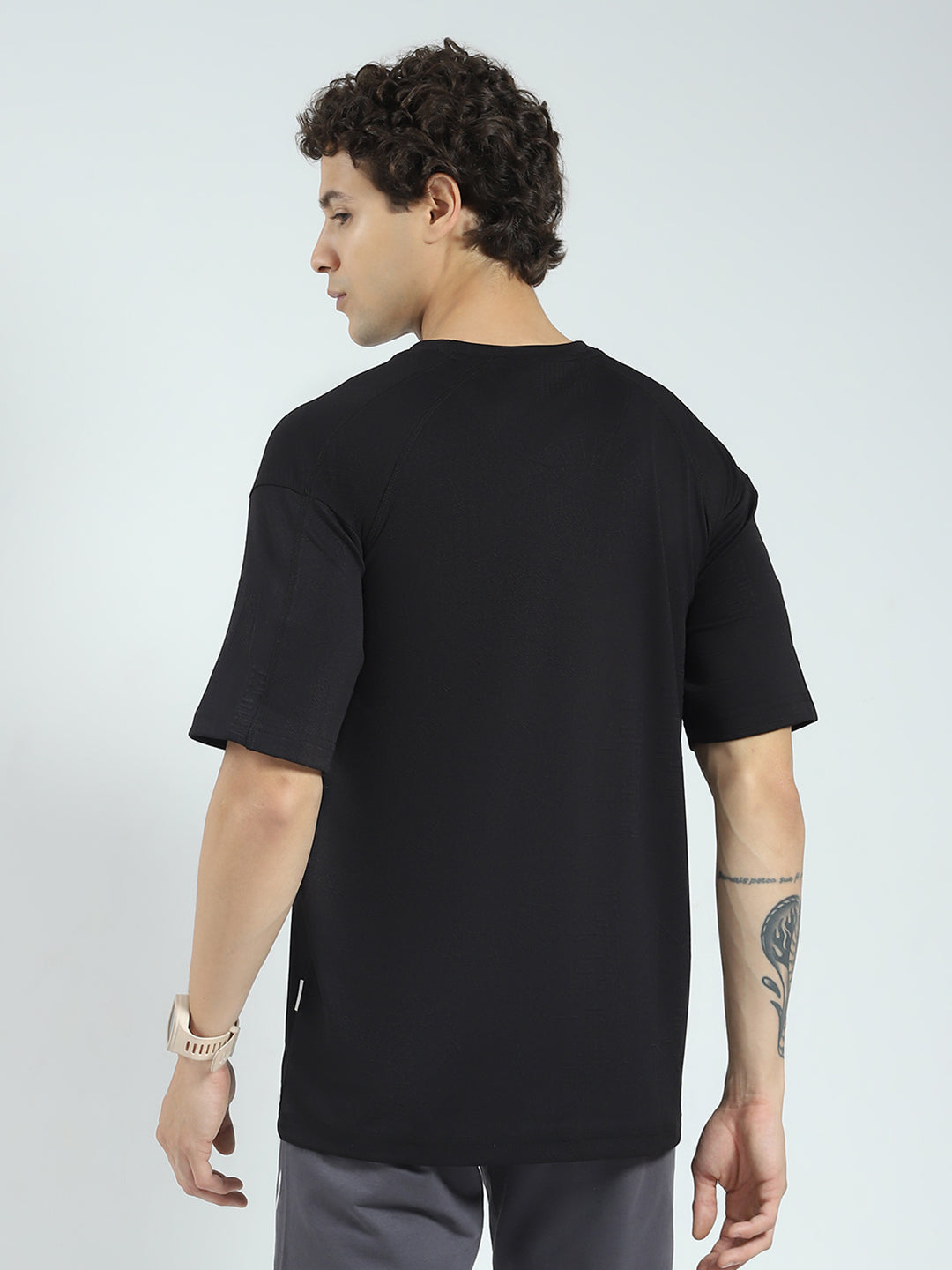 Rock.it Men Black Self Design Round Neck Half Sleeve T-Shirt