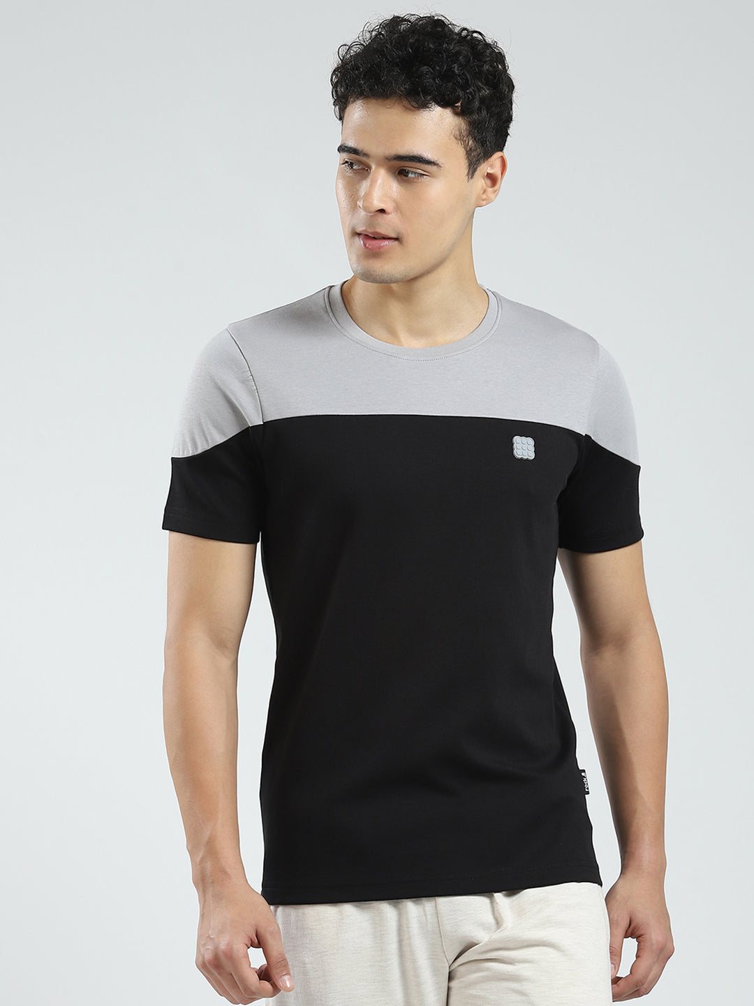 Buy Men Black Solid Round Neck Half Sleeve T-Shirt Online in India